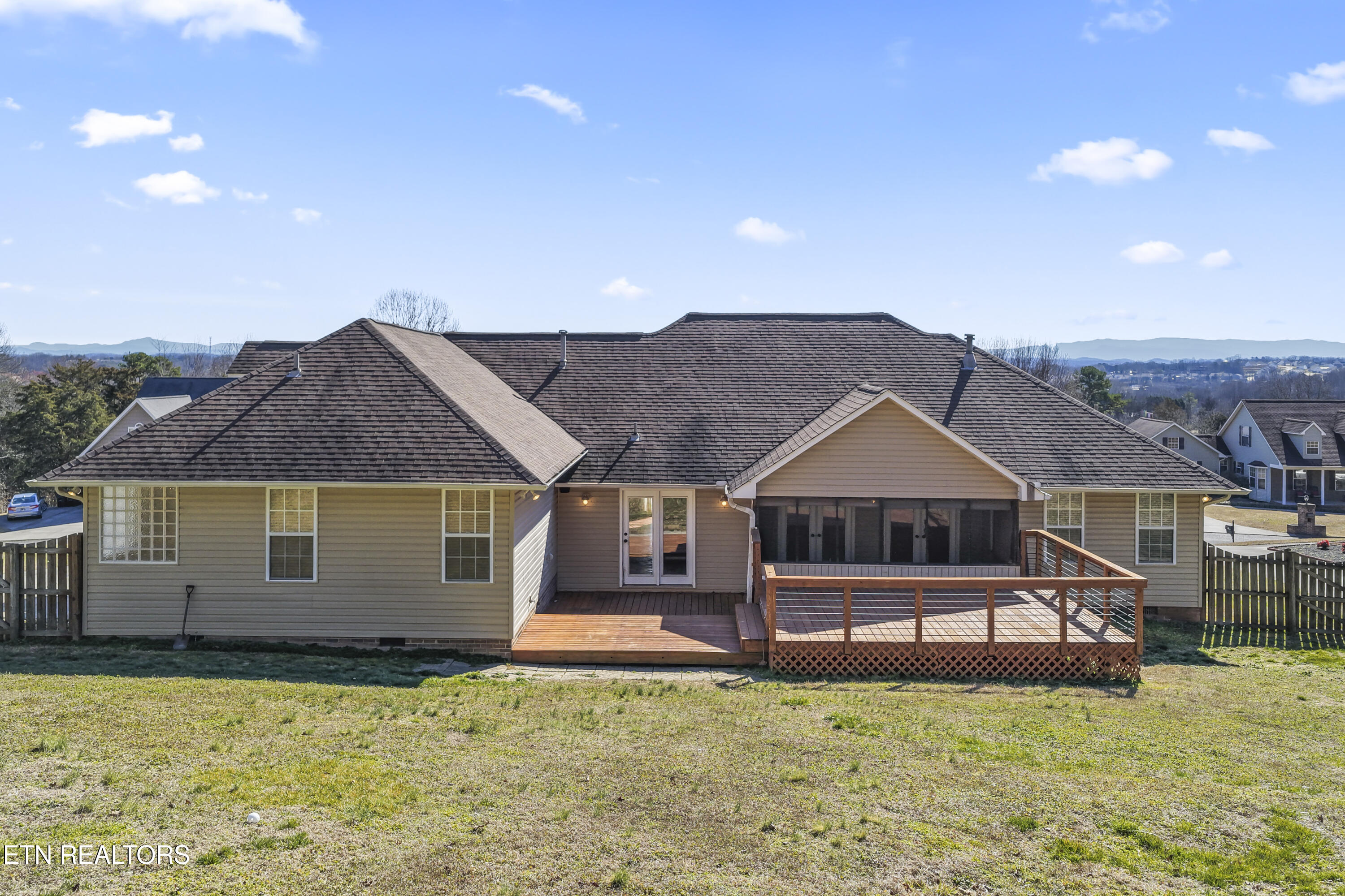 265 Bona Vista Lane Lenoir City TN 37771
