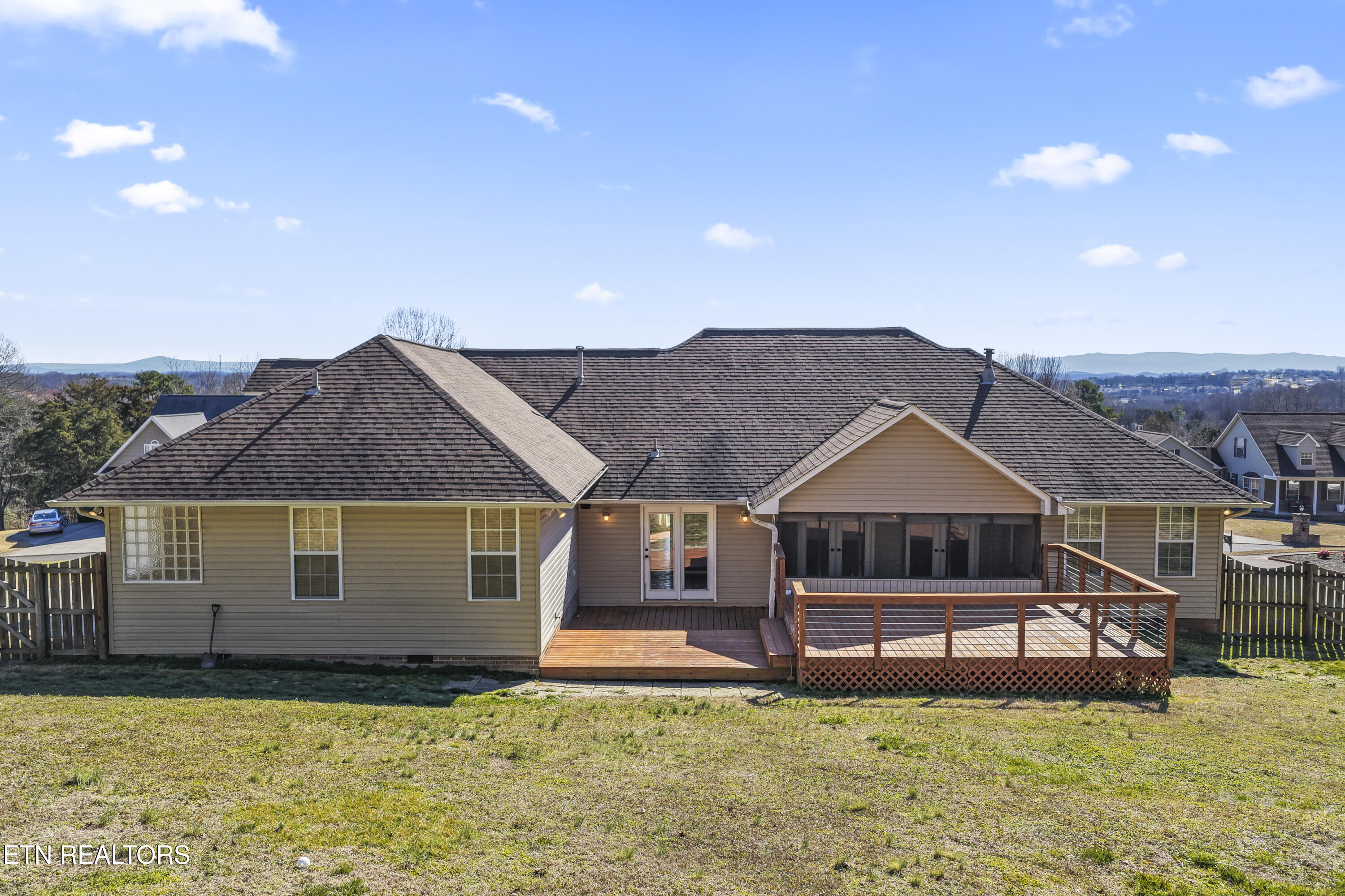 265 Bona Vista Lane Lenoir City TN 37771