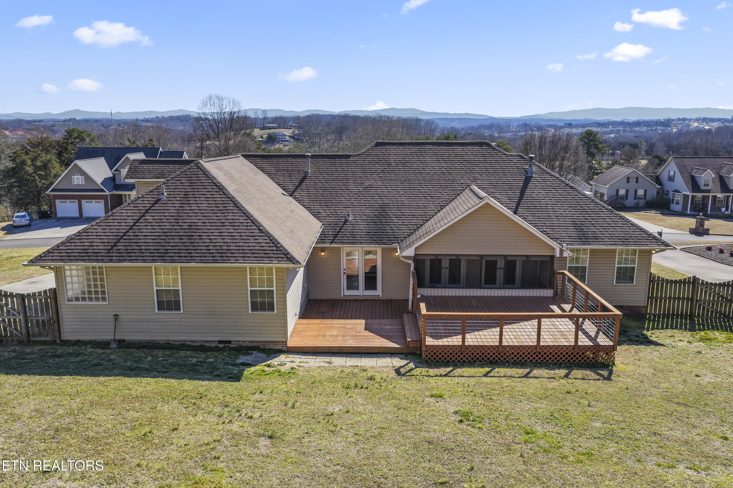 265 Bona Vista Lane Lenoir City TN 37771