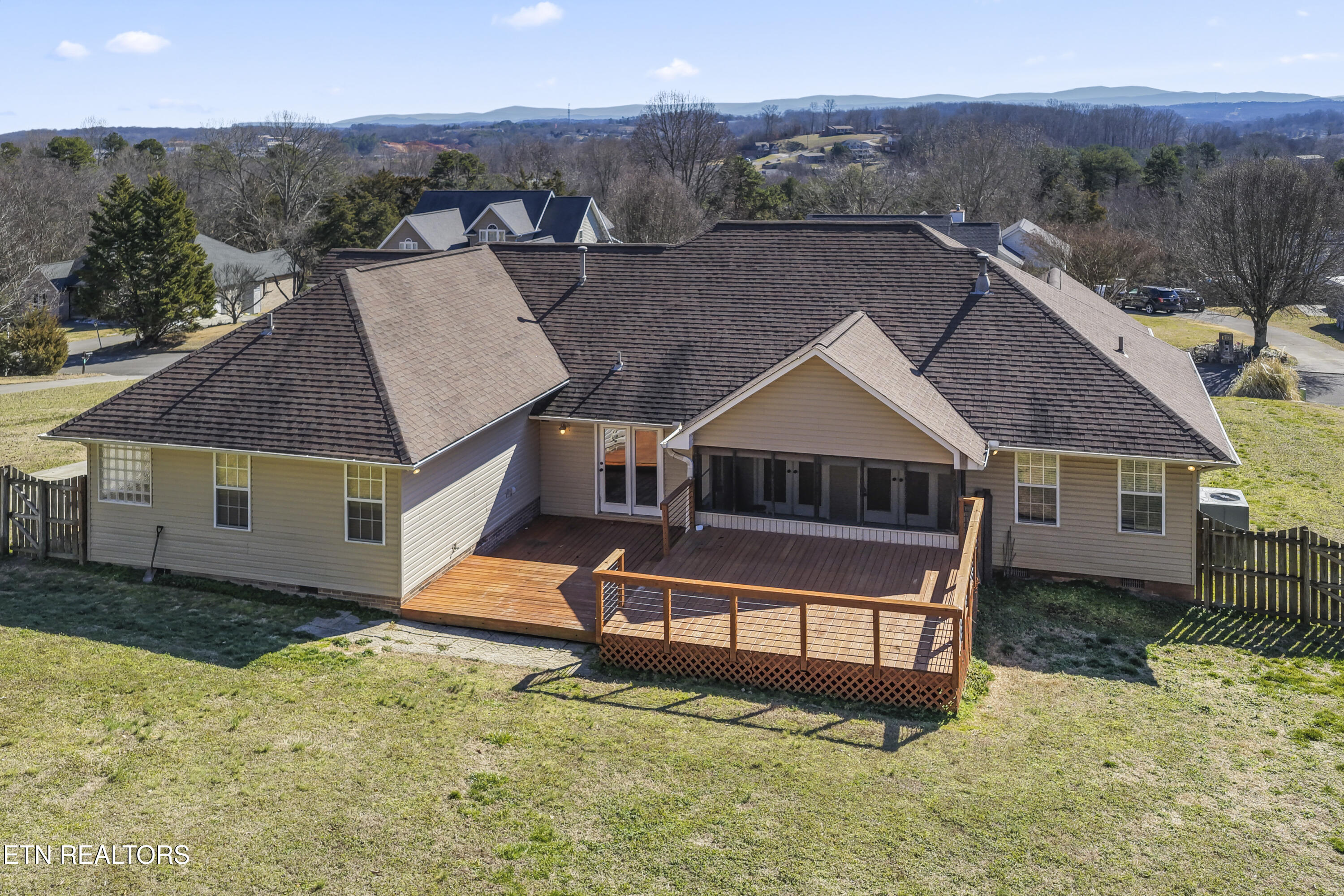 265 Bona Vista Lane Lenoir City TN 37771