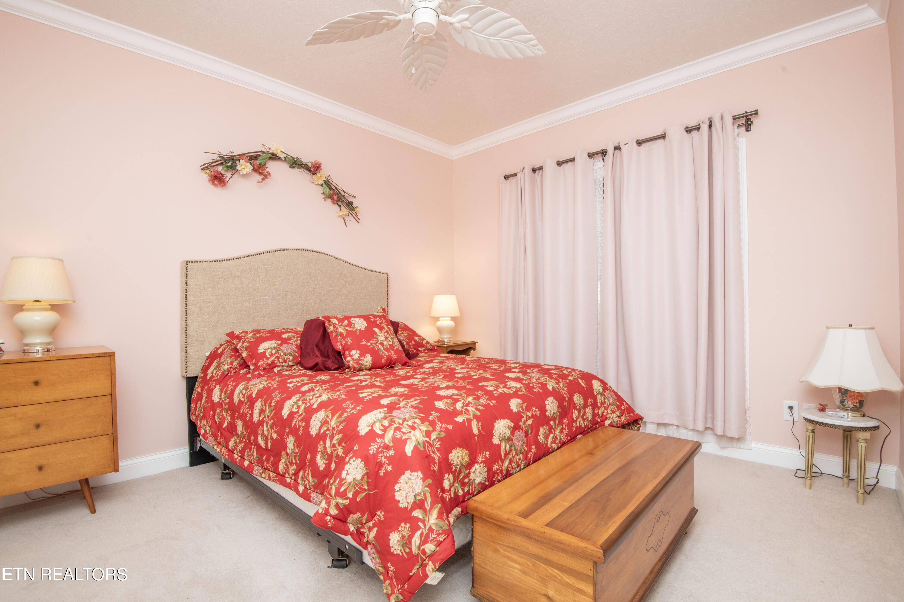1435 Instrumental Avenue Sevierville TN 37876
