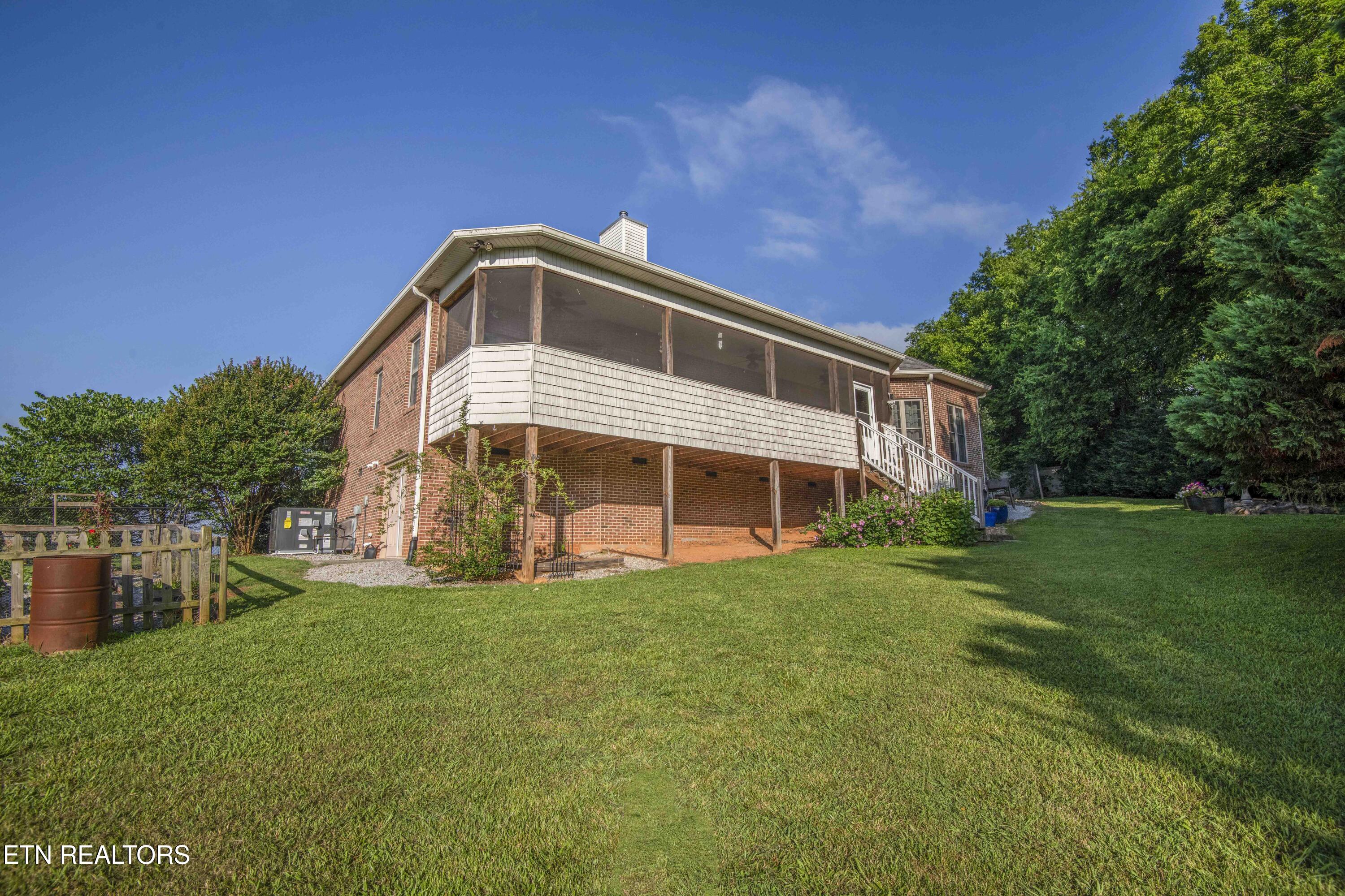 1435 Instrumental Avenue Sevierville TN 37876