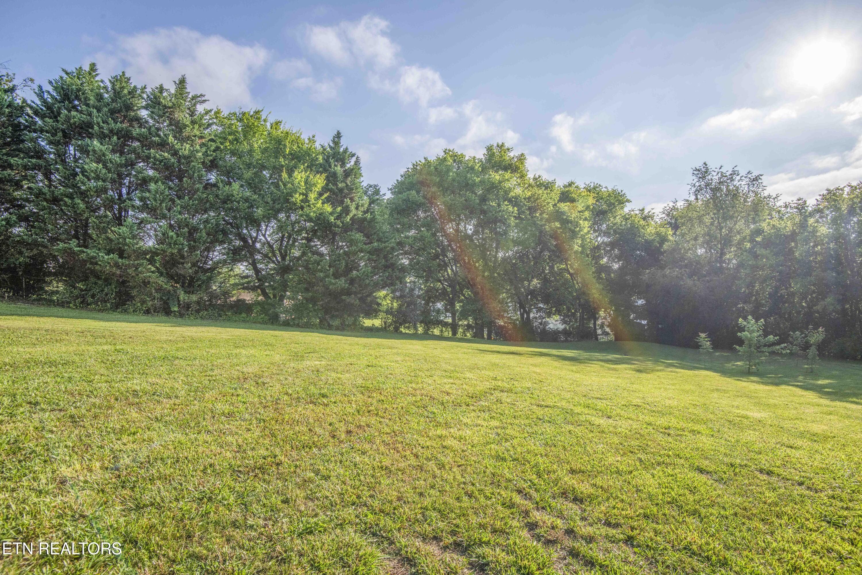 1435 Instrumental Avenue Sevierville TN 37876