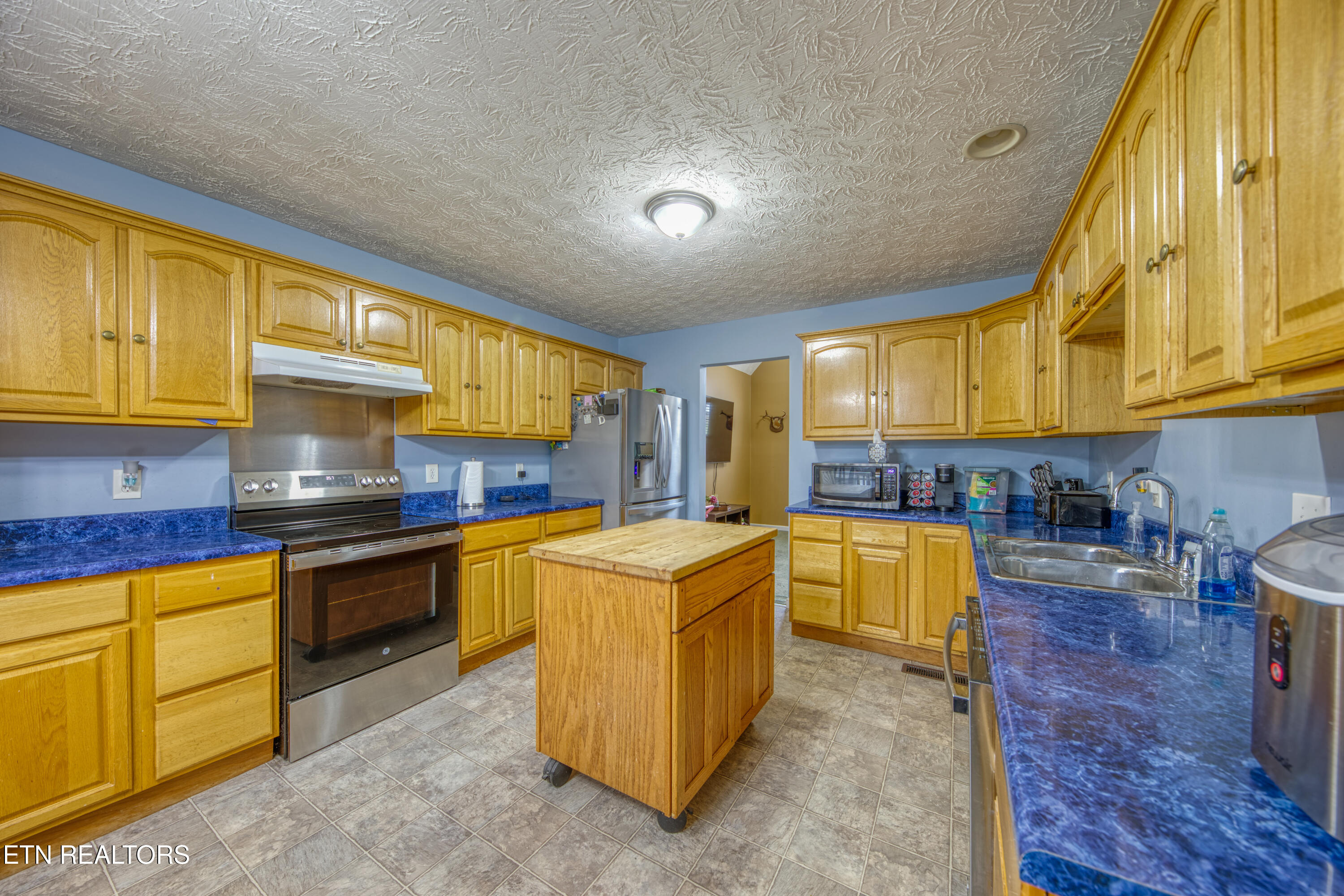 121 Uphill Drive Madisonville TN 37354