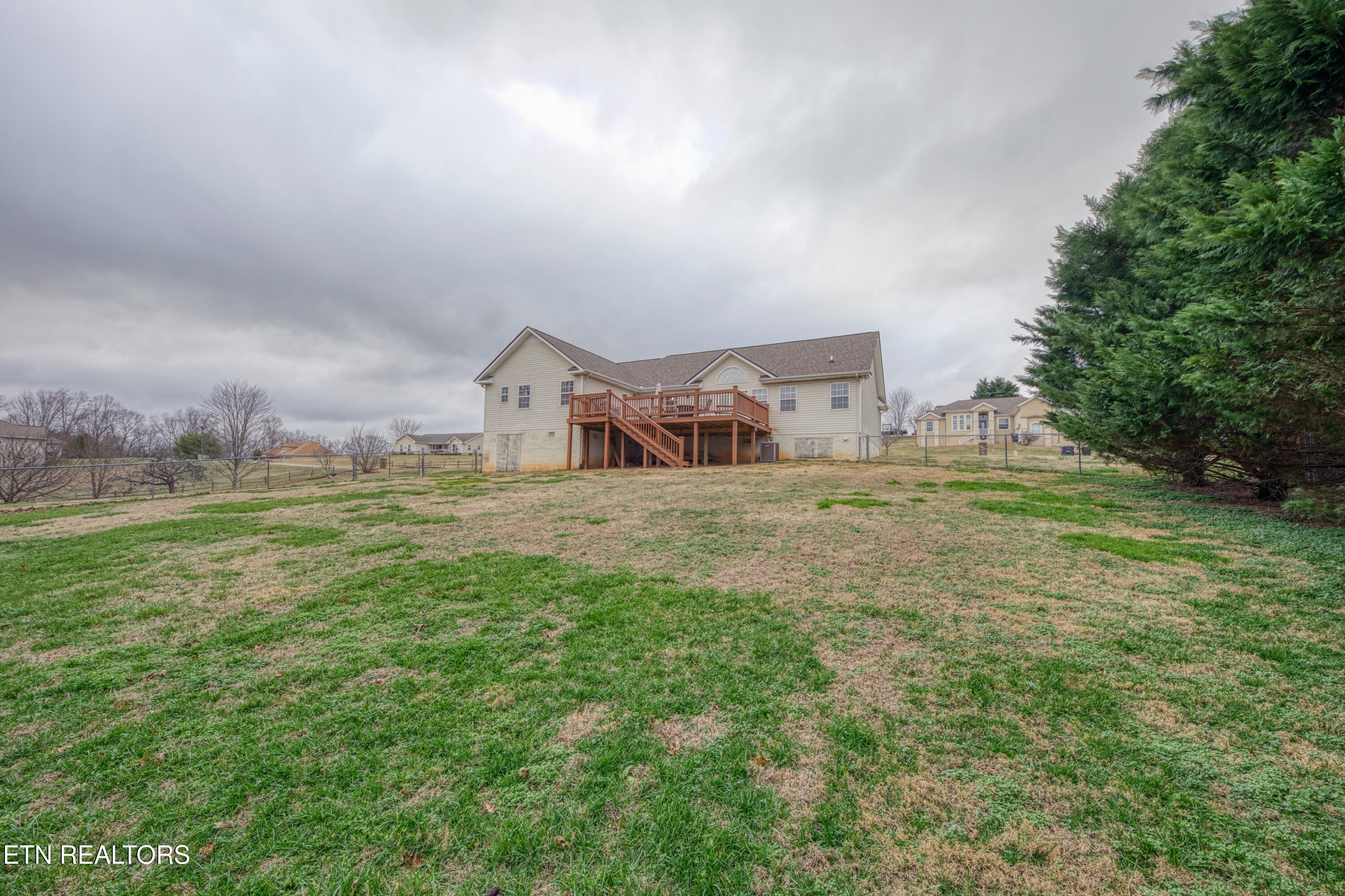 121 Uphill Drive Madisonville TN 37354