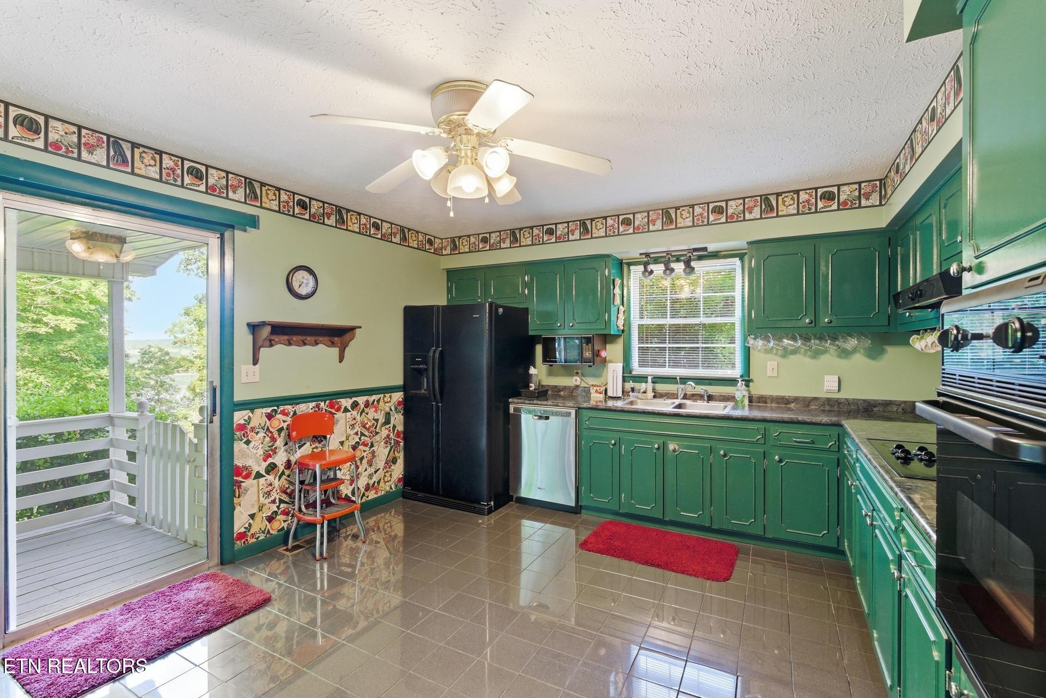 99 Hilltop Lane Byrdstown TN 38549