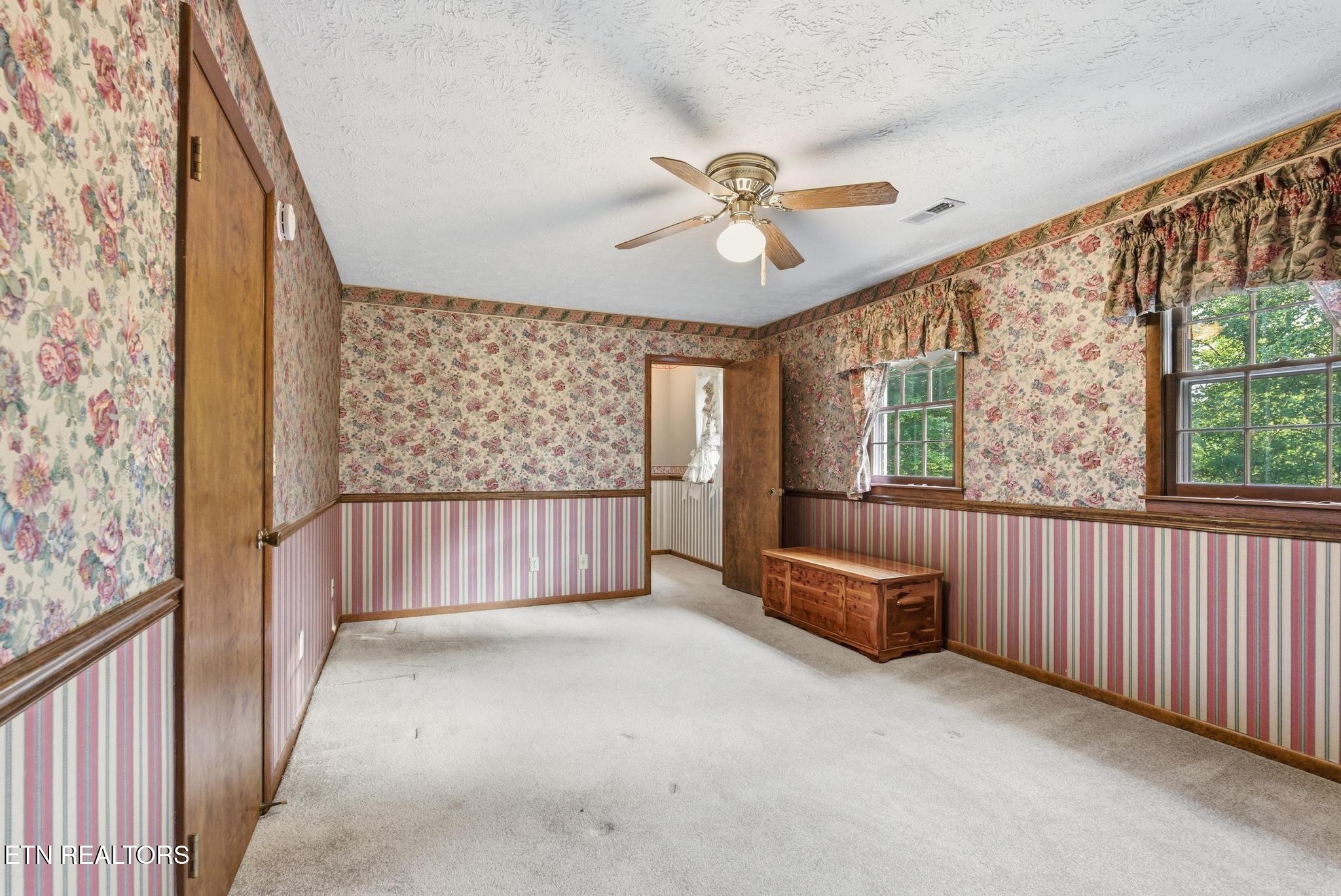 99 Hilltop Lane Byrdstown TN 38549