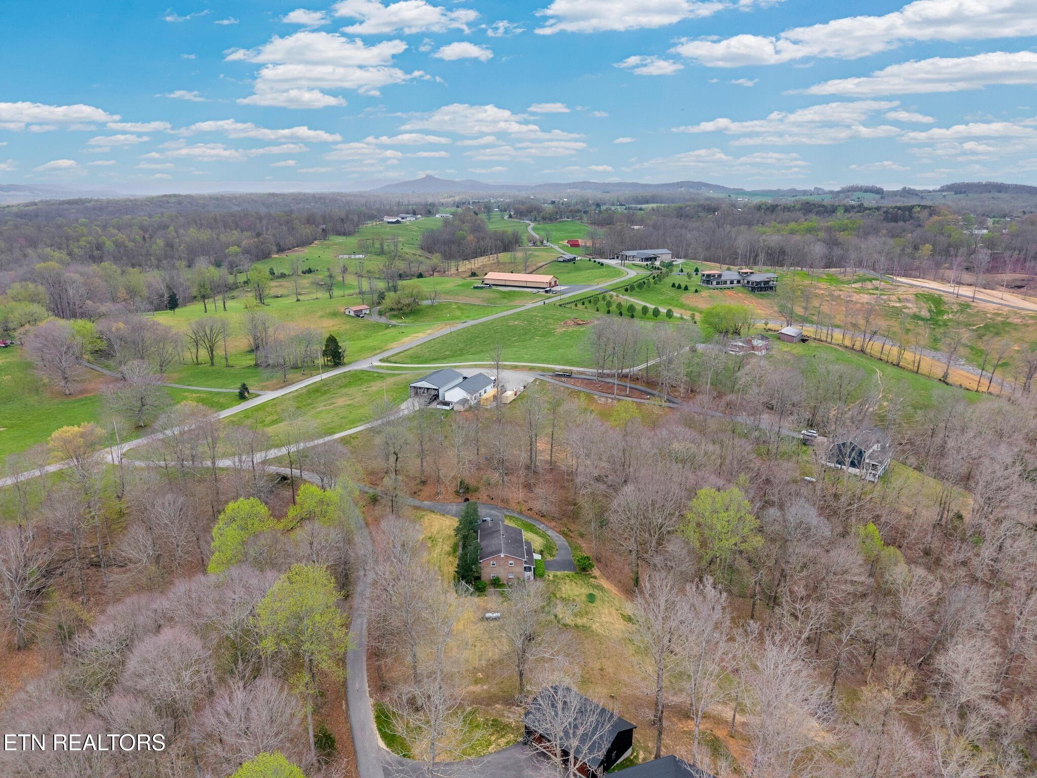 99 Hilltop Lane Byrdstown TN 38549