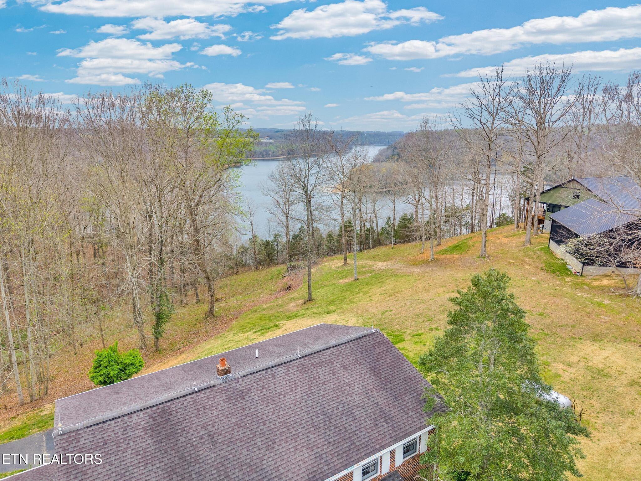 99 Hilltop Lane Byrdstown TN 38549