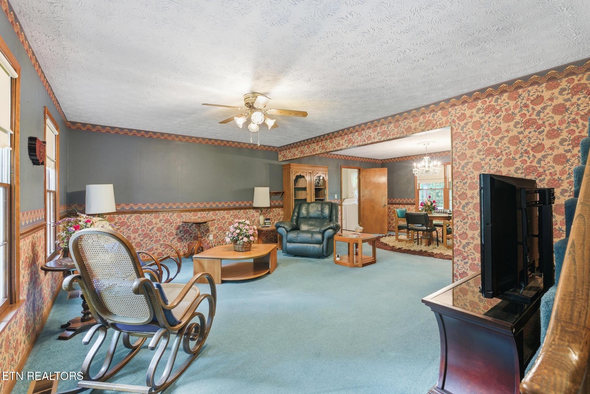 99 Hilltop Lane Byrdstown TN 38549