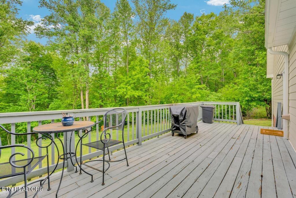 2193 Tollisontown Road Sparta TN 38583