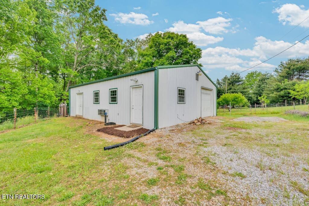 2193 Tollisontown Road Sparta TN 38583