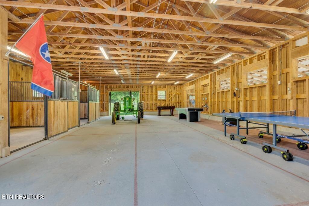 2193 Tollisontown Road Sparta TN 38583