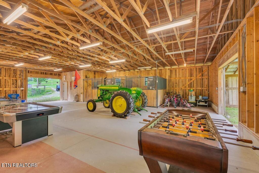 2193 Tollisontown Road Sparta TN 38583