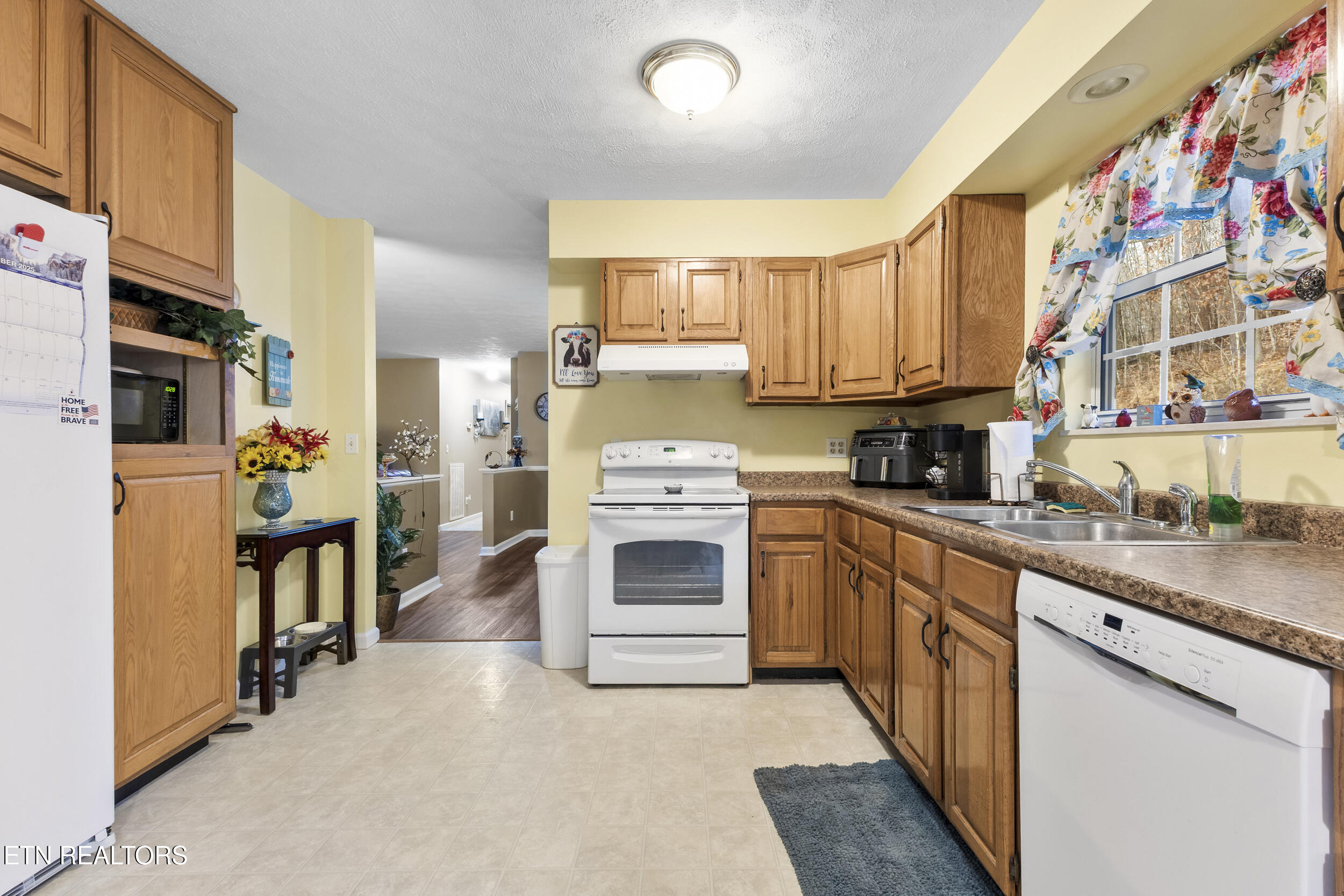 370 Vannoy Road Tazewell TN 37879