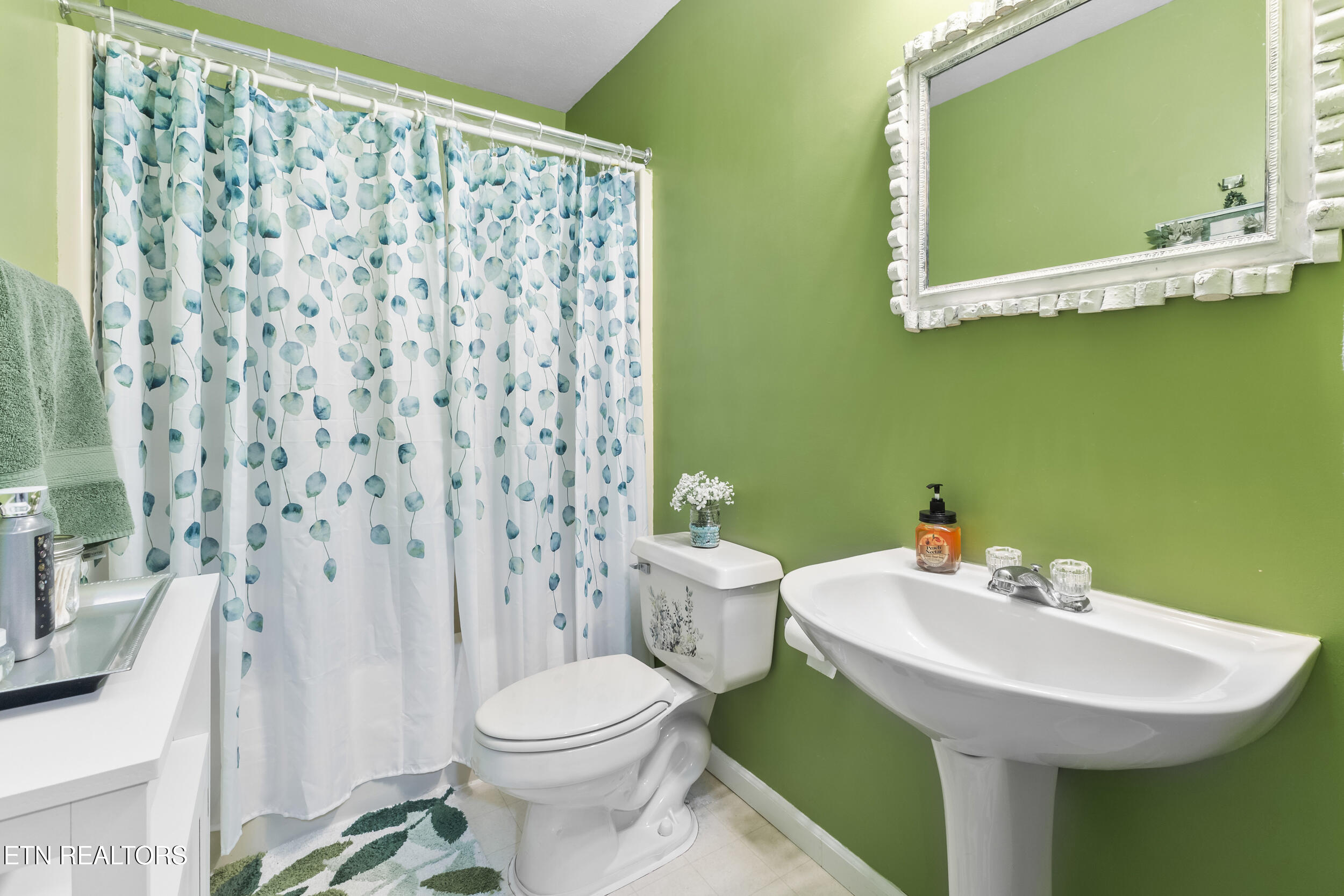 370 Vannoy Road Tazewell TN 37879