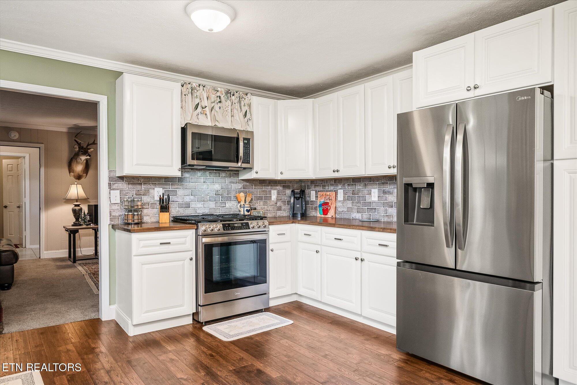 221 Magnolia Road Sparta TN 38583