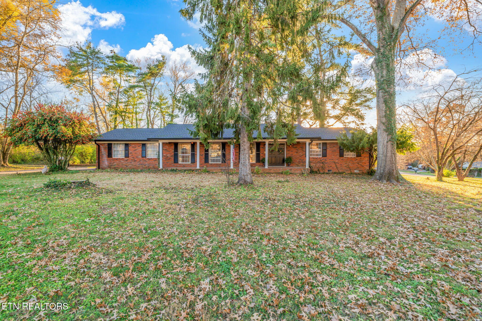 8808 Regent Lane Knoxville TN 37923