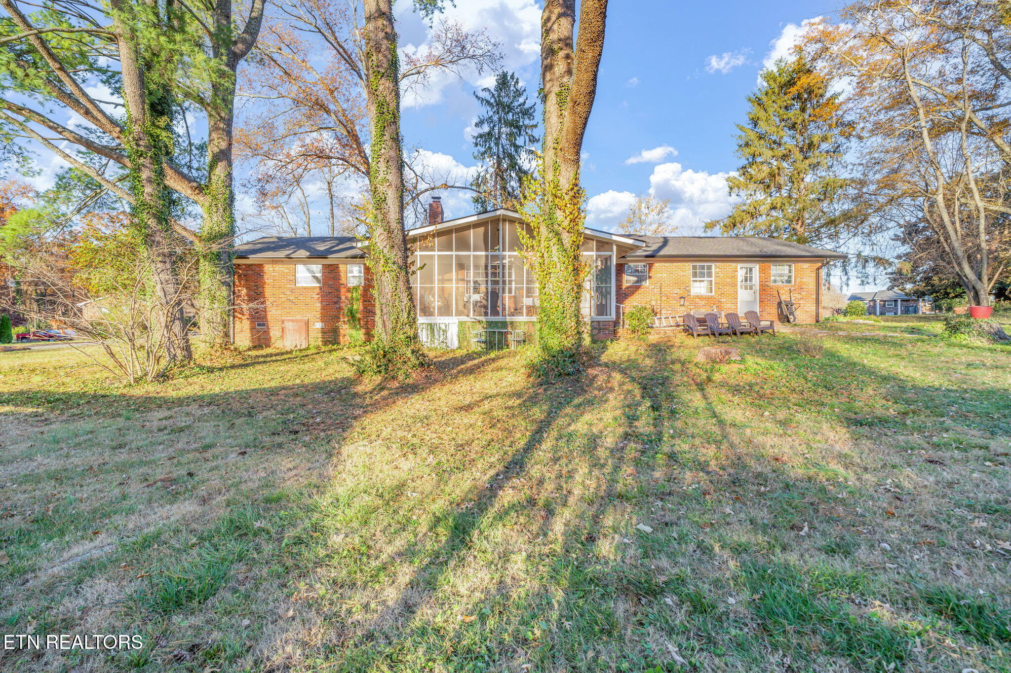 8808 Regent Lane Knoxville TN 37923