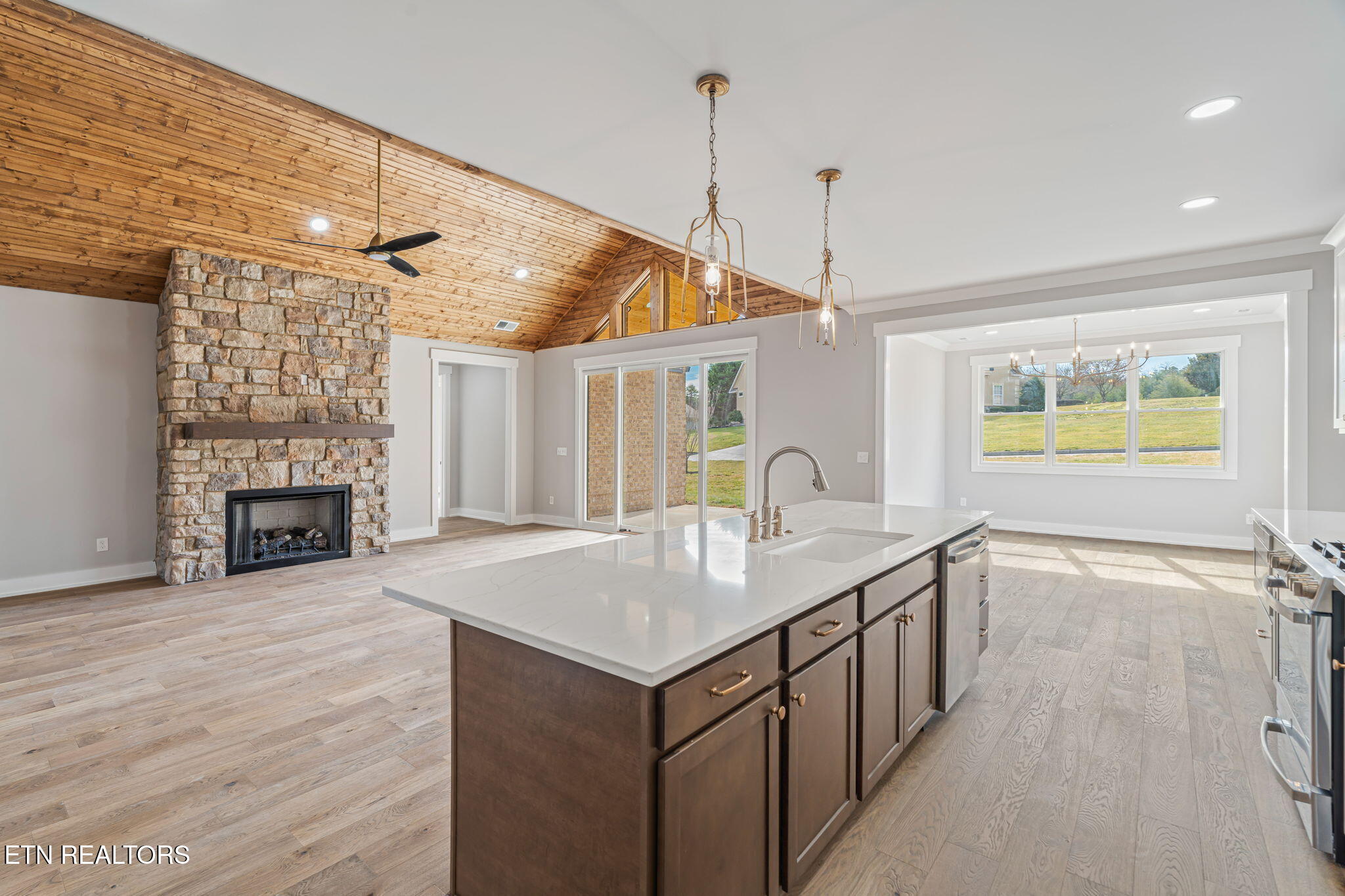 200 Goldcrest Drive Vonore TN 37885