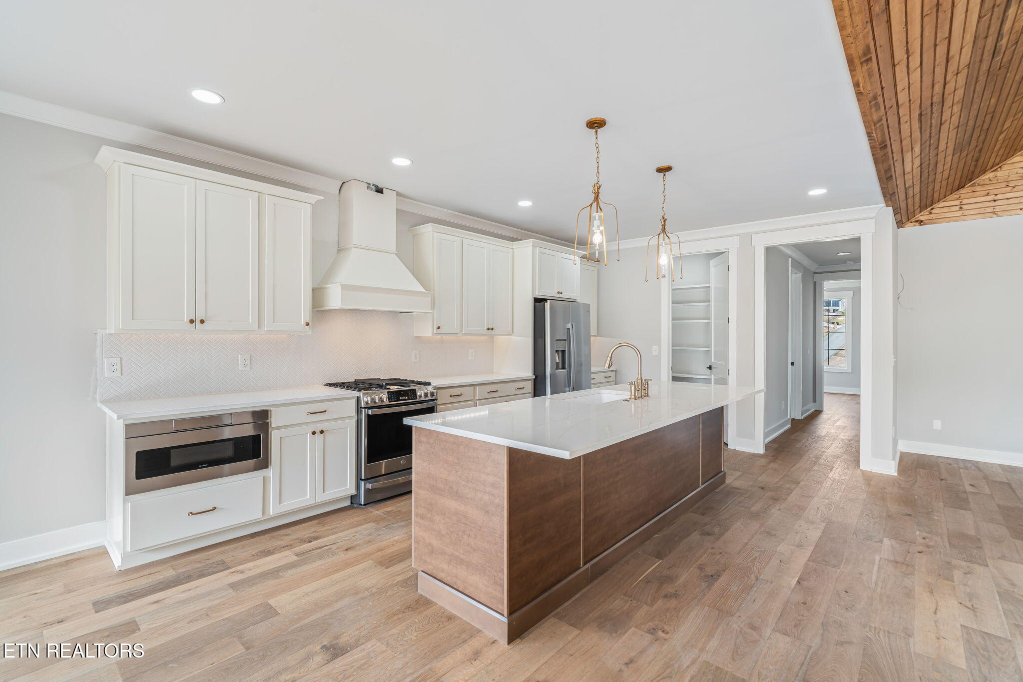 200 Goldcrest Drive Vonore TN 37885