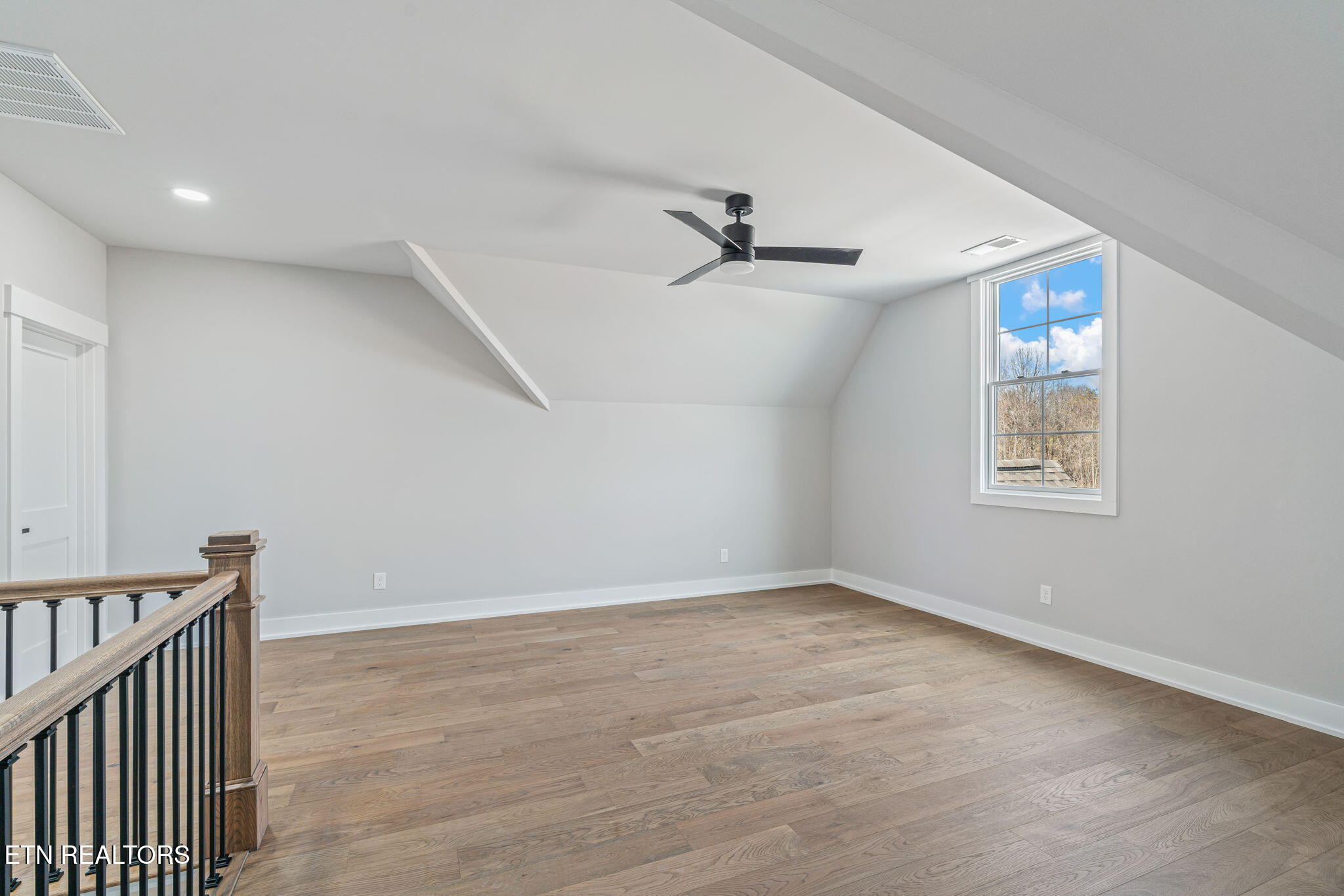 200 Goldcrest Drive Vonore TN 37885