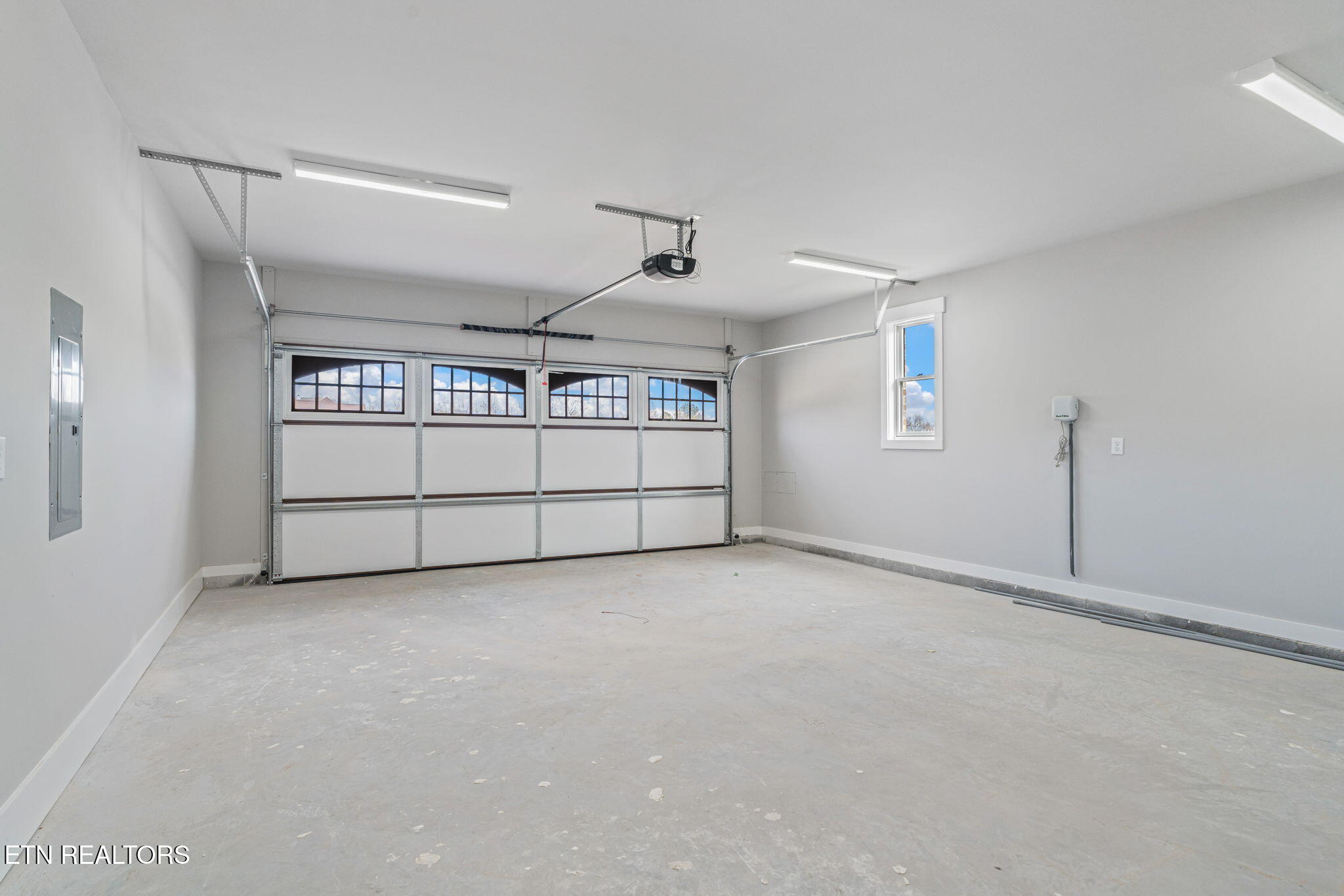 200 Goldcrest Drive Vonore TN 37885