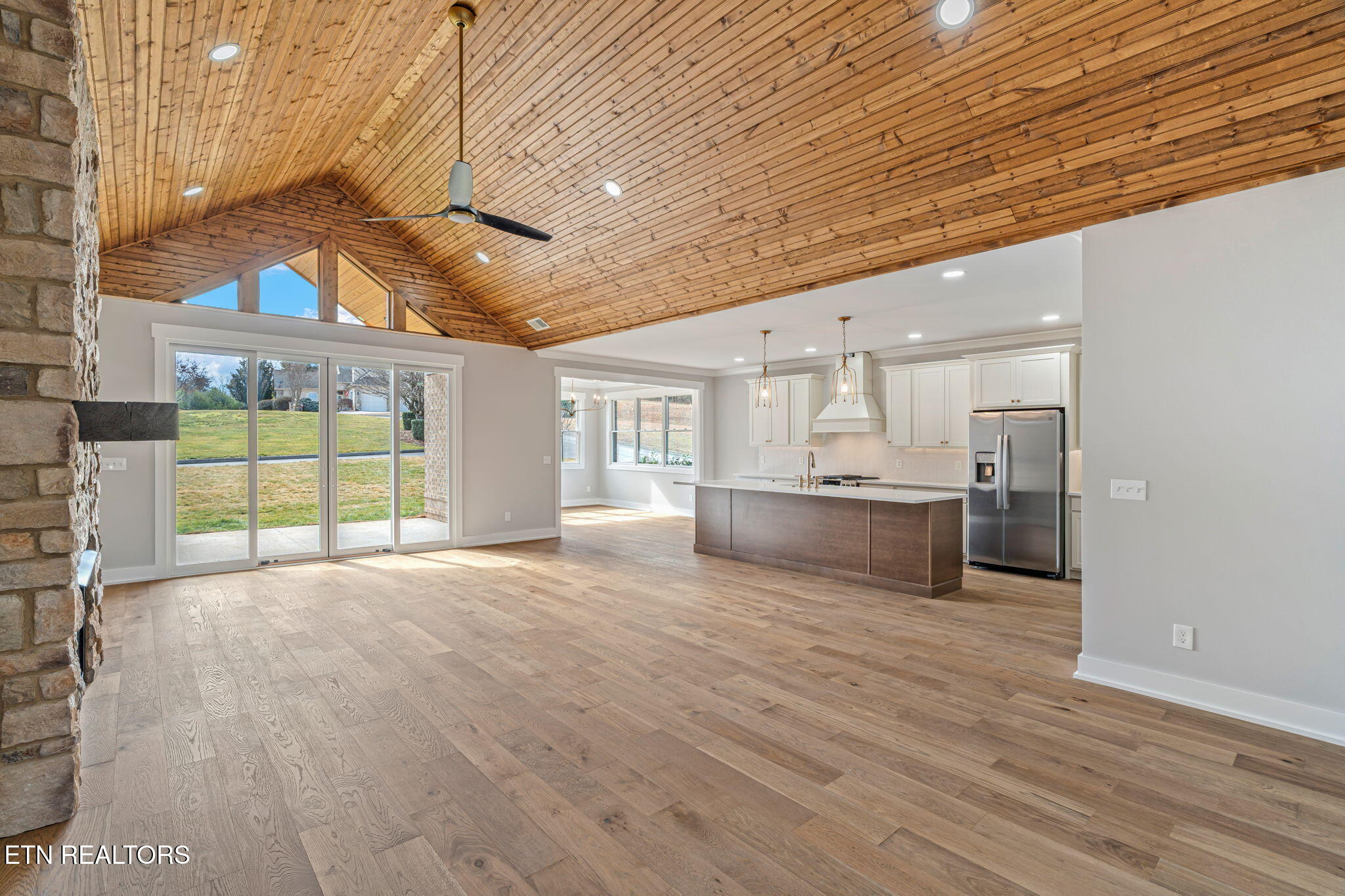 200 Goldcrest Drive Vonore TN 37885