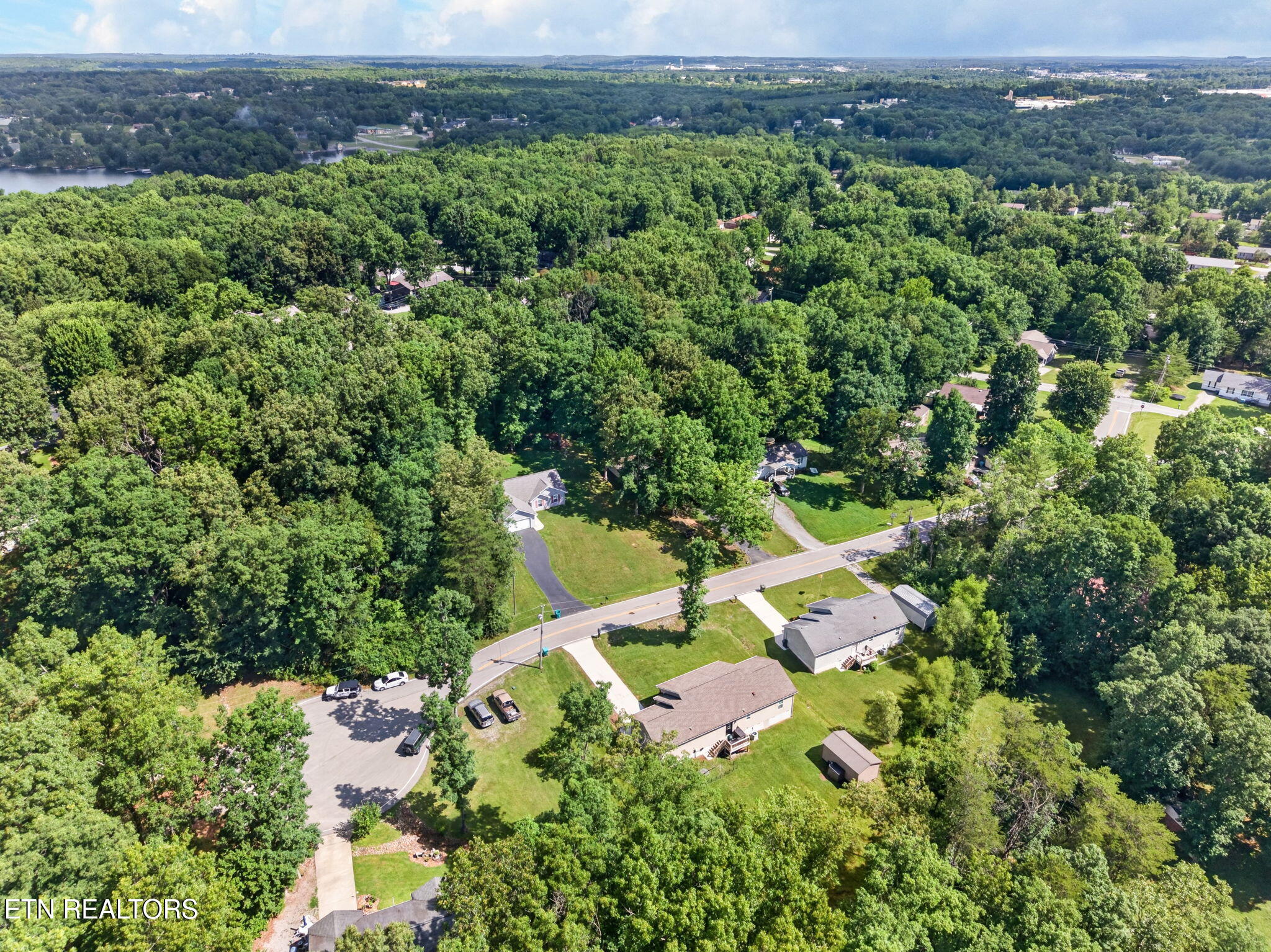 177 Orange Circle Crossville TN 38555
