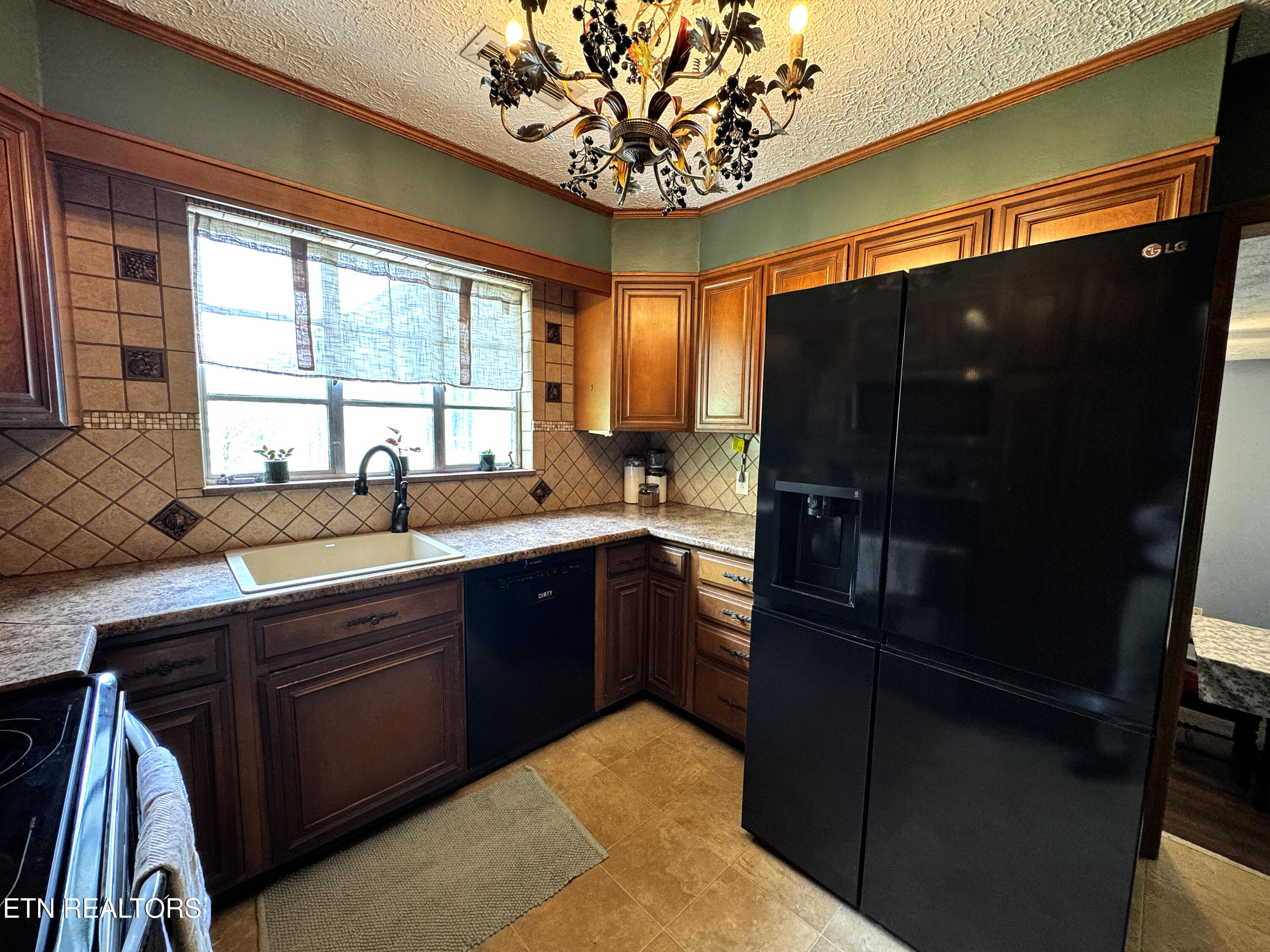 2802 Mineral Springs Avenue Knoxville TN 37917