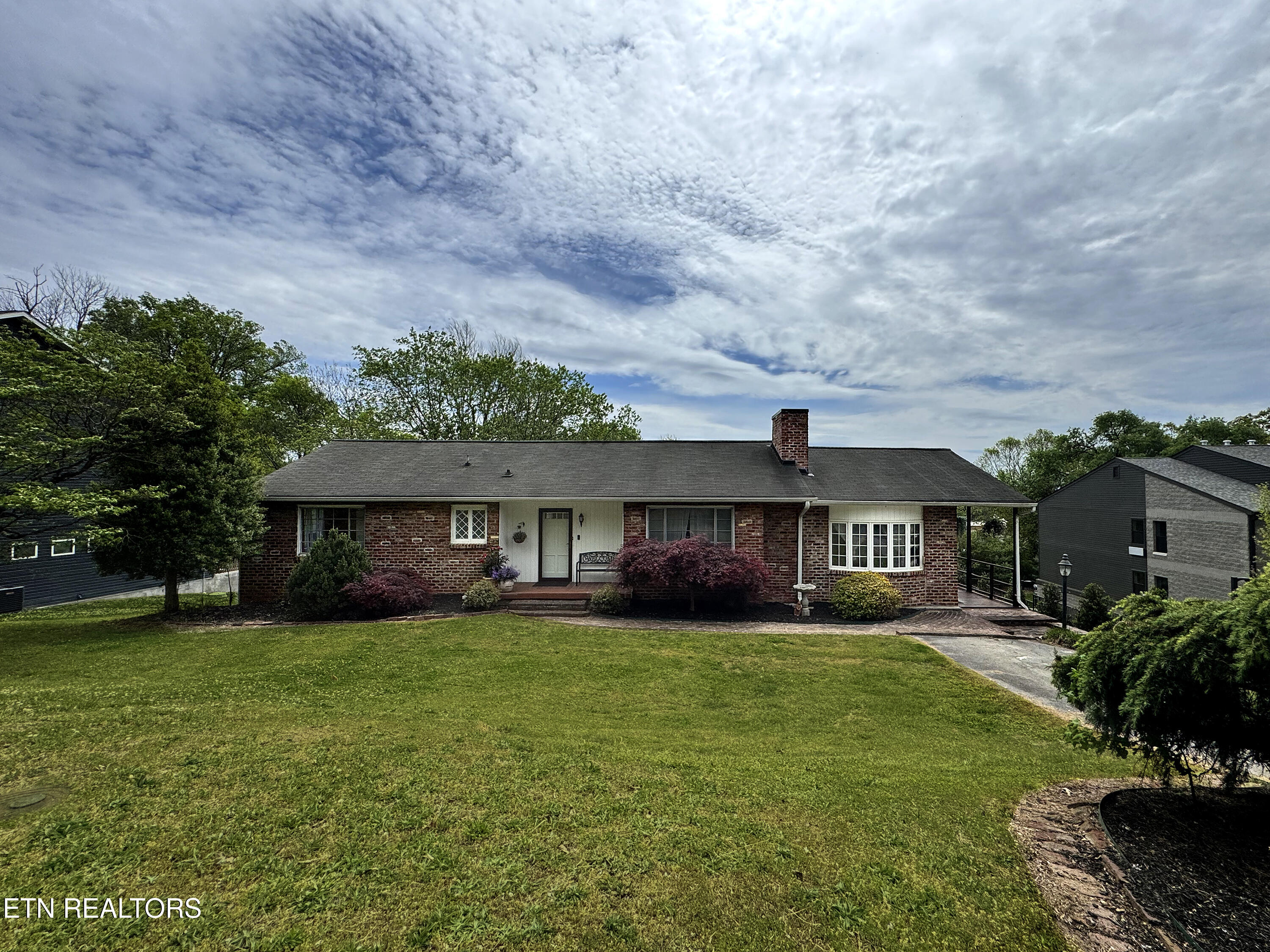 2802 Mineral Springs Avenue Knoxville TN 37917