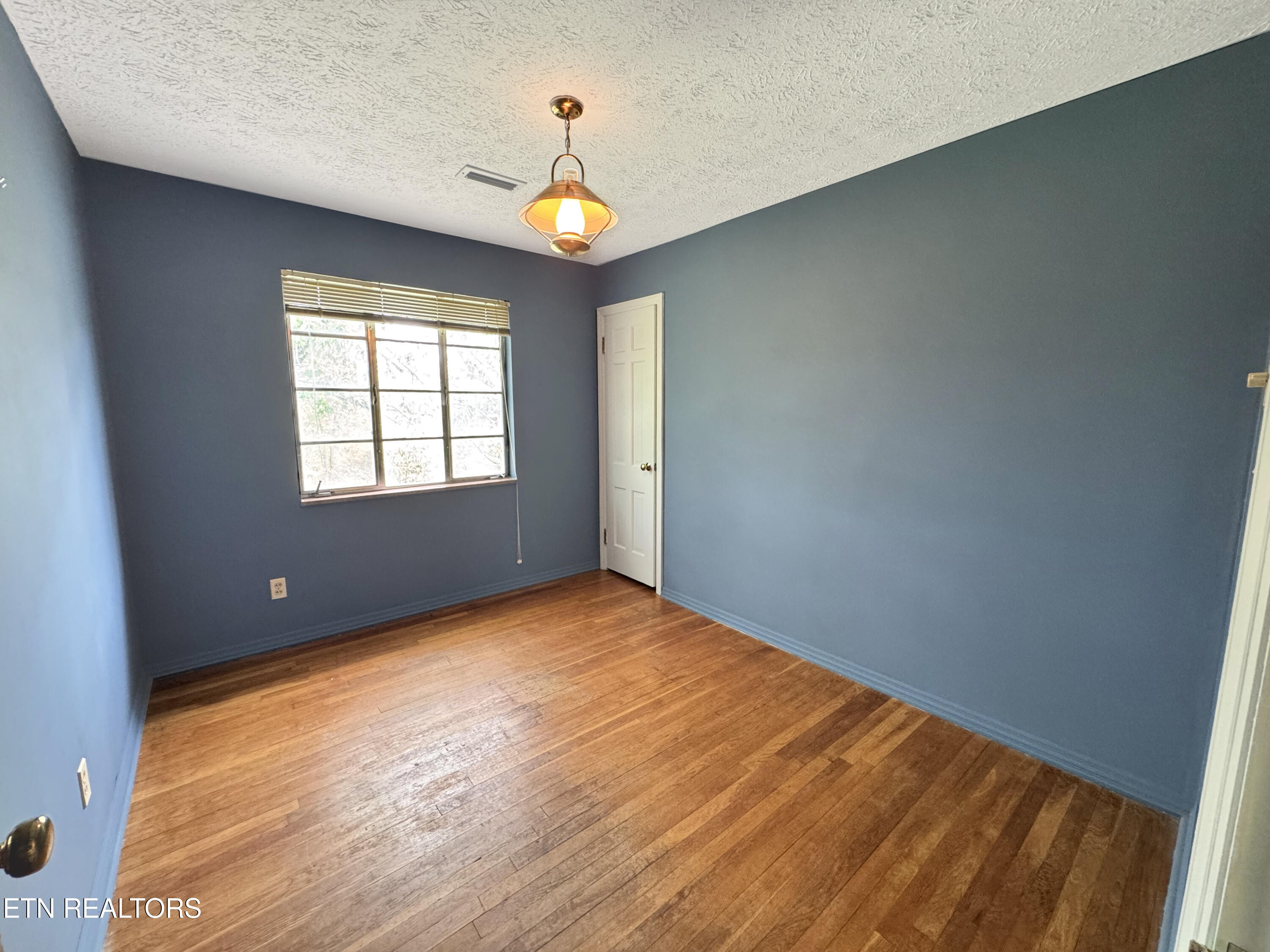 2802 Mineral Springs Avenue Knoxville TN 37917