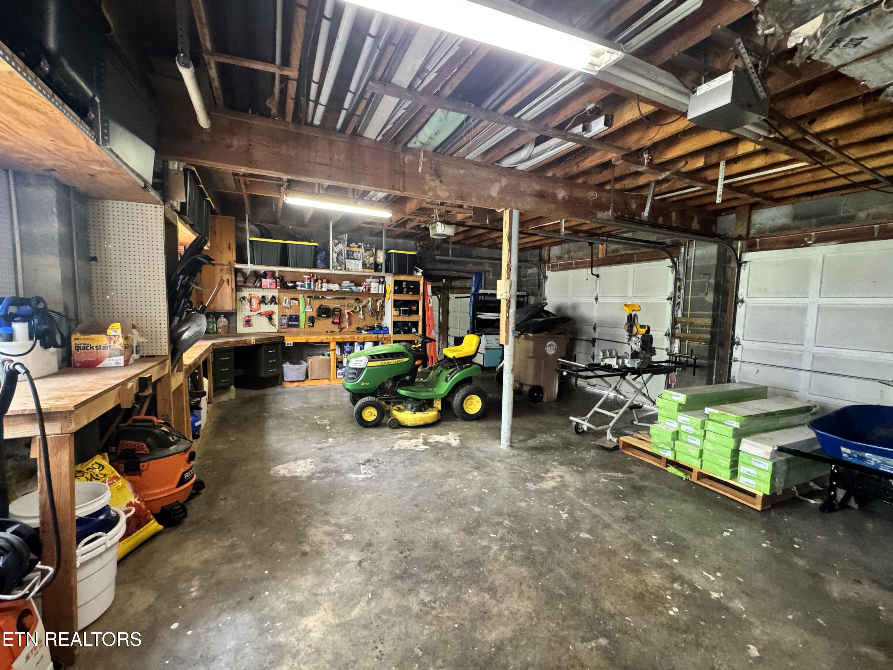 2802 Mineral Springs Avenue Knoxville TN 37917