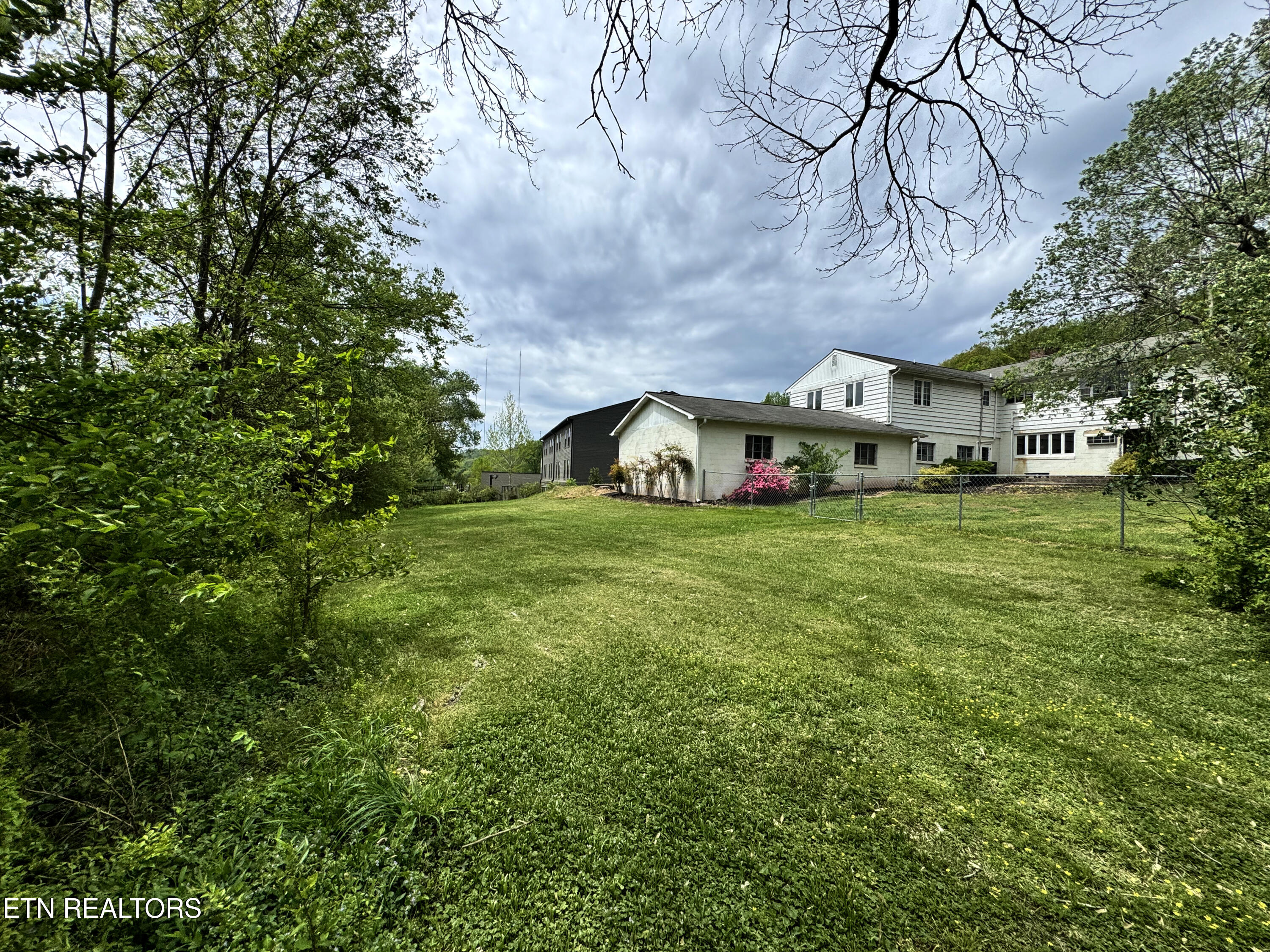 2802 Mineral Springs Avenue Knoxville TN 37917