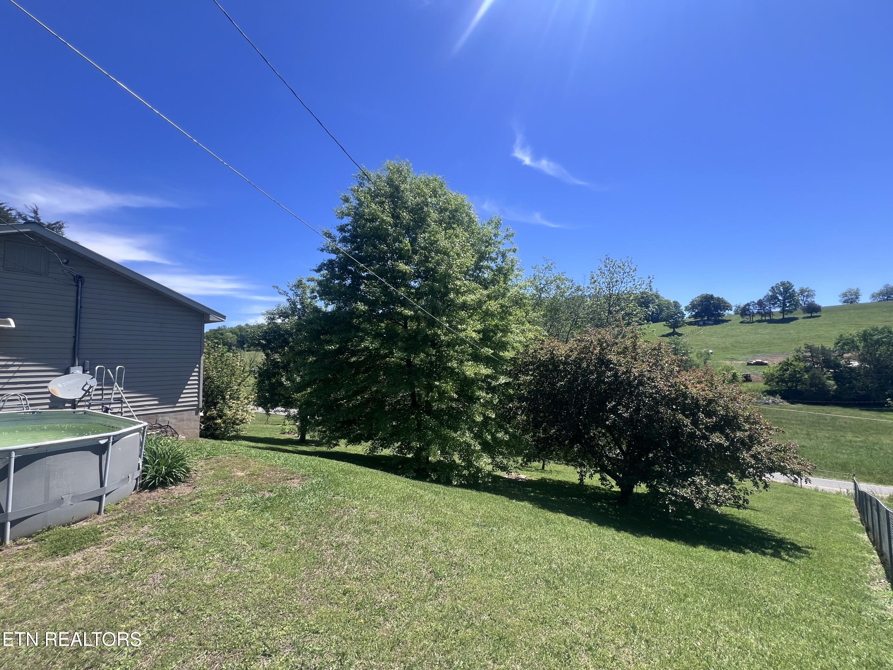 6631 Highway 63 Speedwell TN 37870