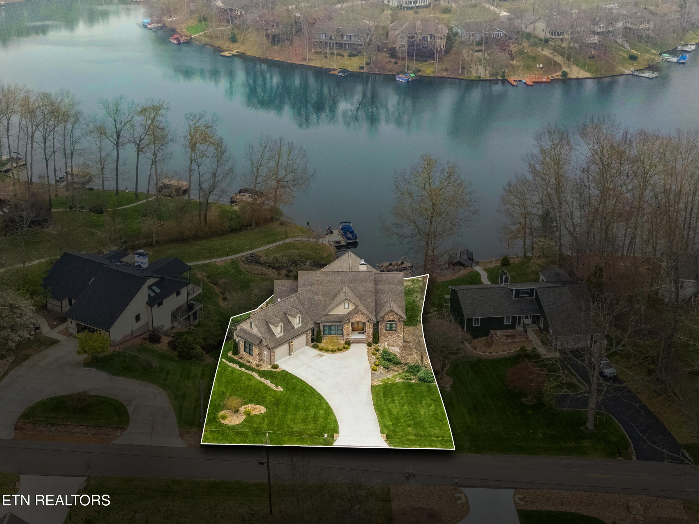 117 Bradford Lane Crossville TN 38558