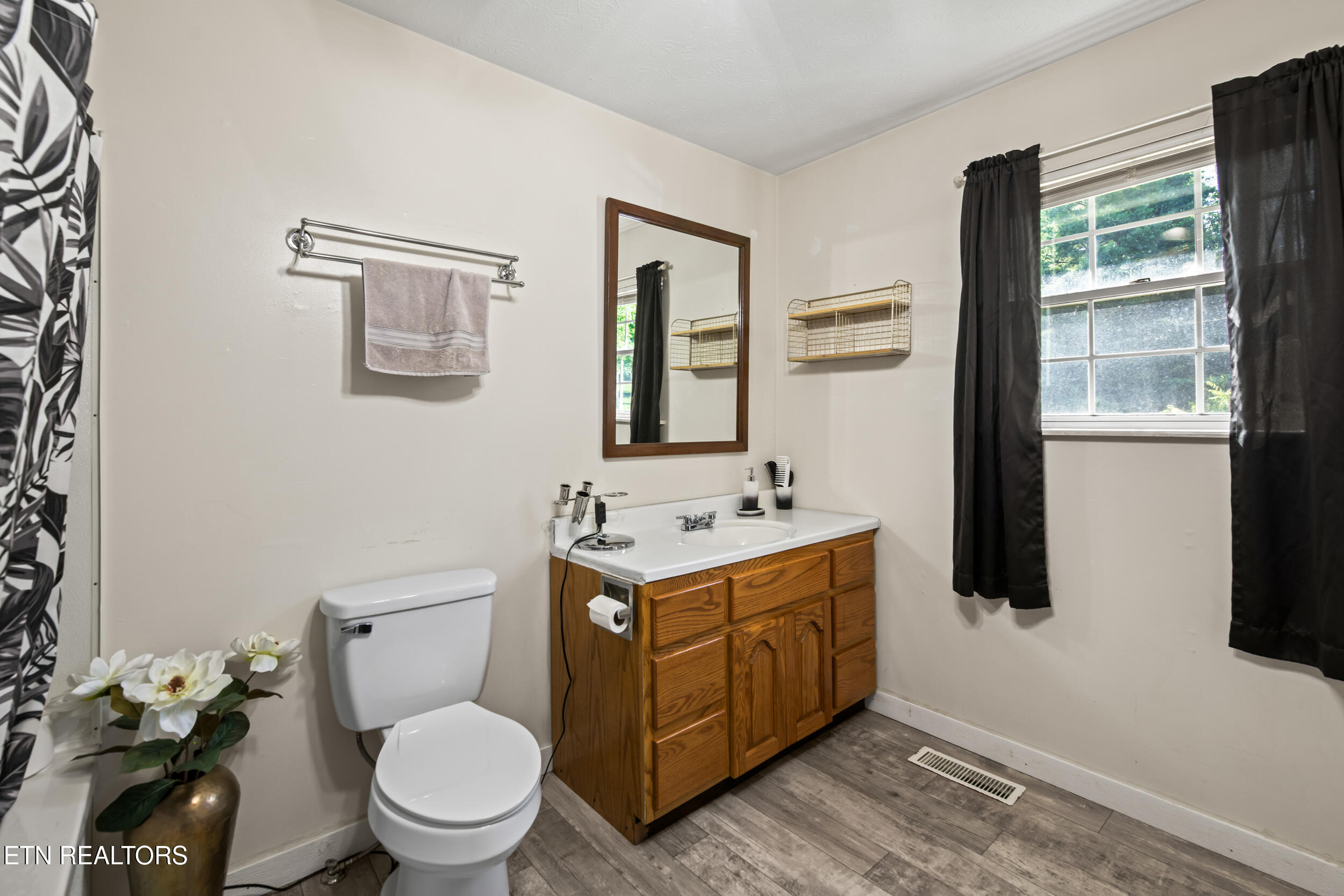 310 Hollifield Drive Jacksboro TN 37757