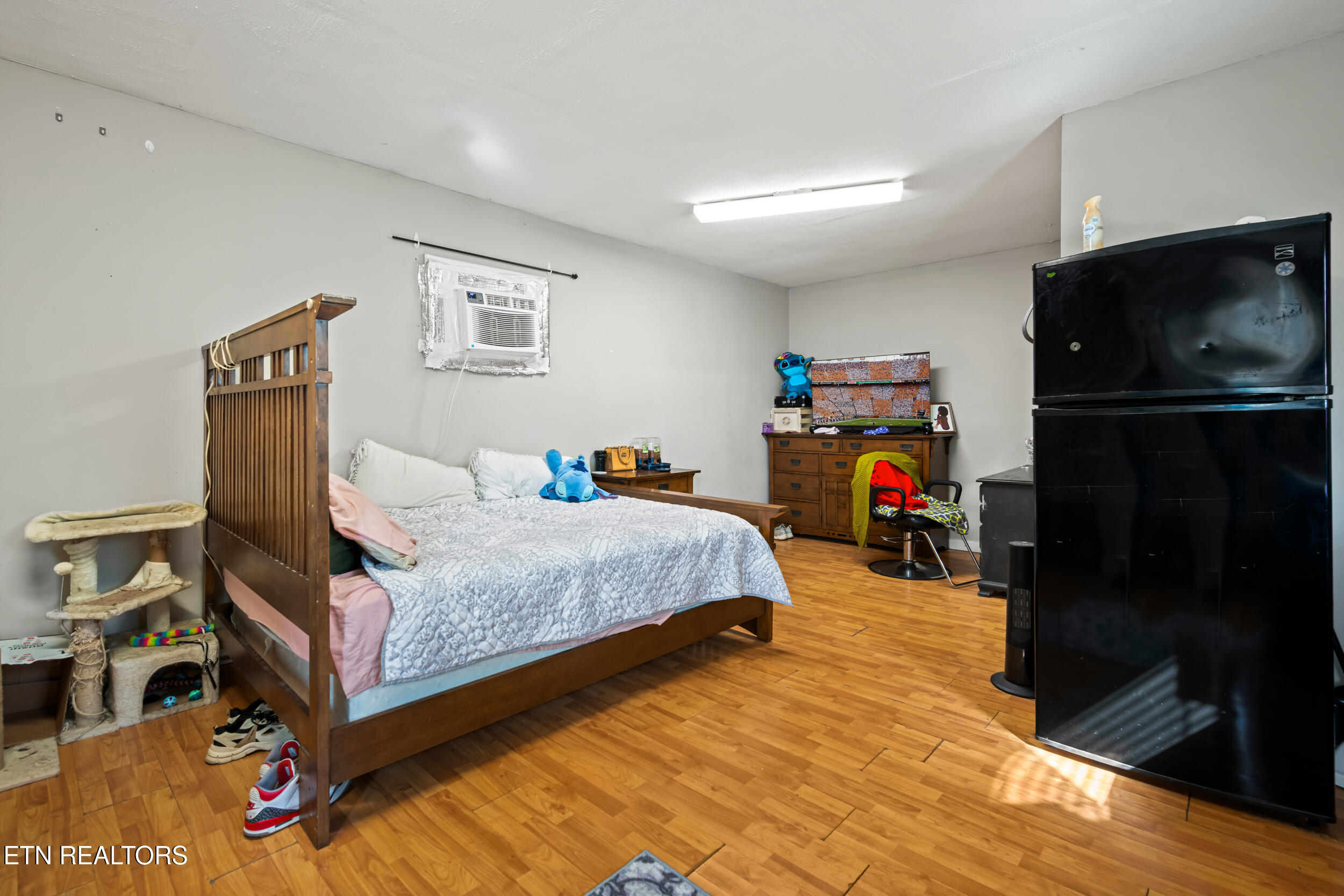 310 Hollifield Drive Jacksboro TN 37757