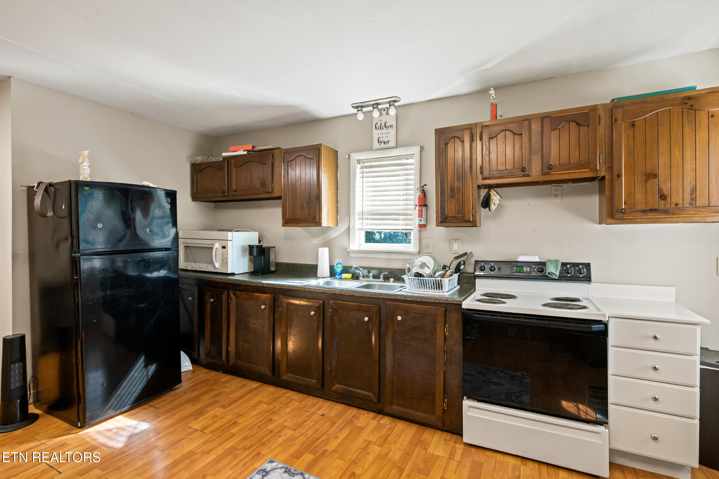 310 Hollifield Drive Jacksboro TN 37757