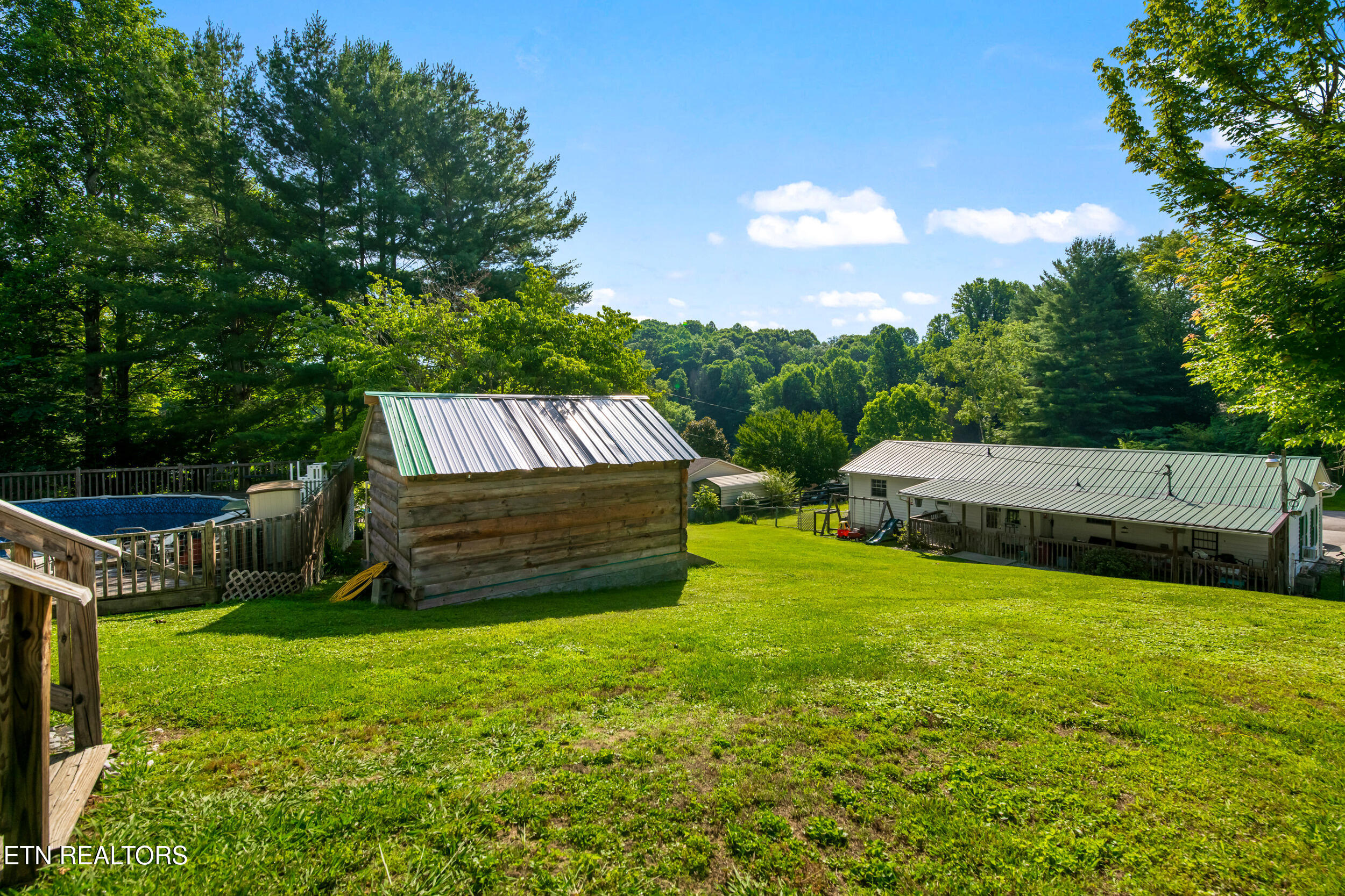 310 Hollifield Drive Jacksboro TN 37757