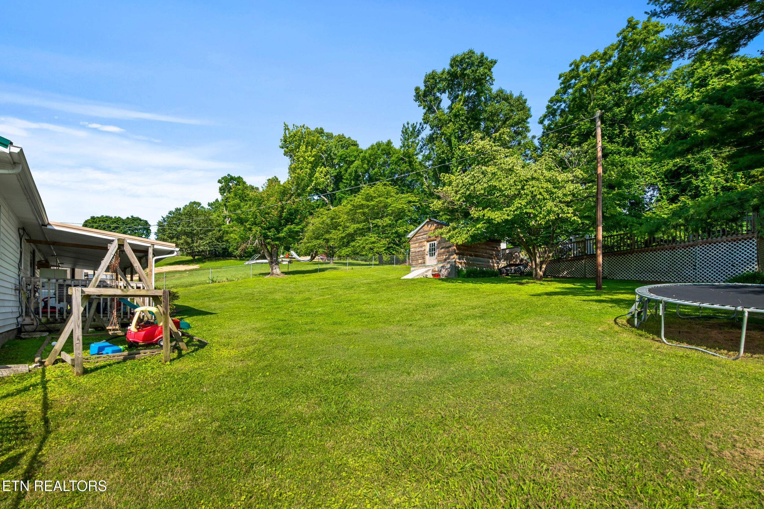 310 Hollifield Drive Jacksboro TN 37757