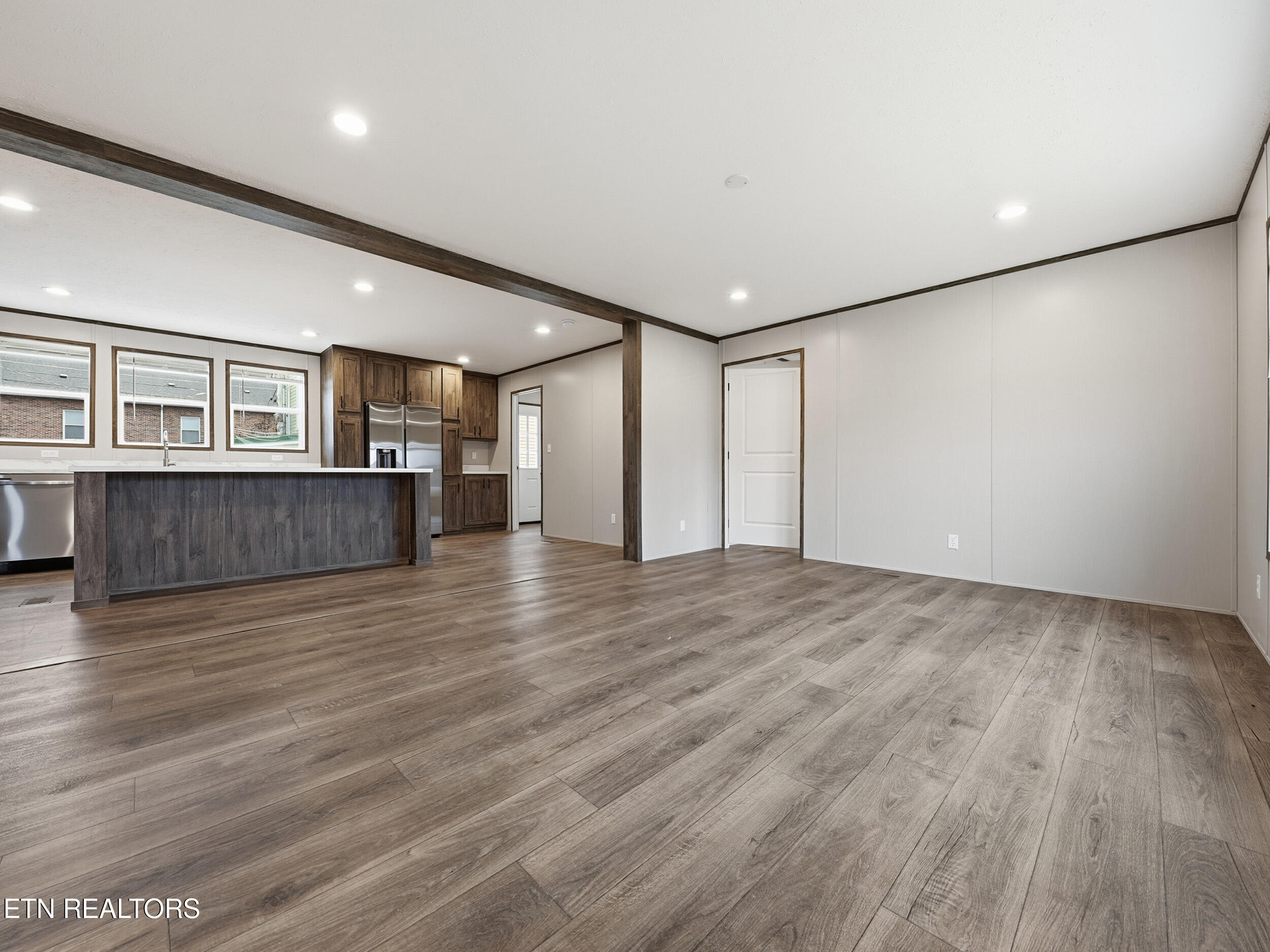 725 Siluria Street Harriman TN 37748