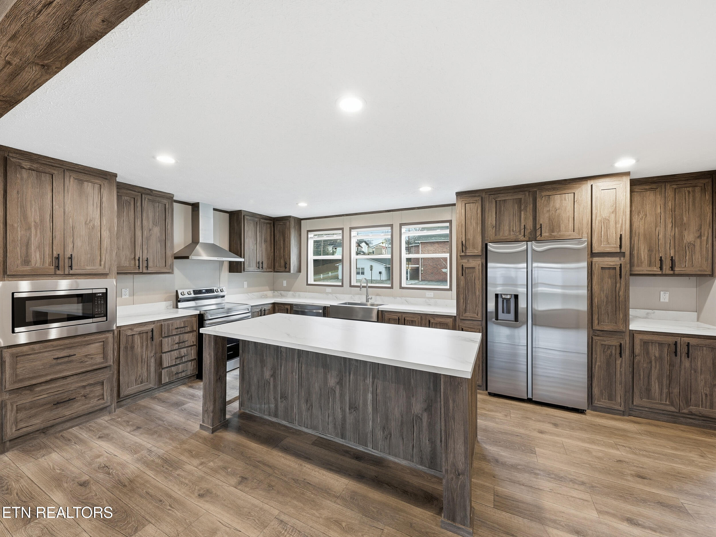 725 Siluria Street Harriman TN 37748