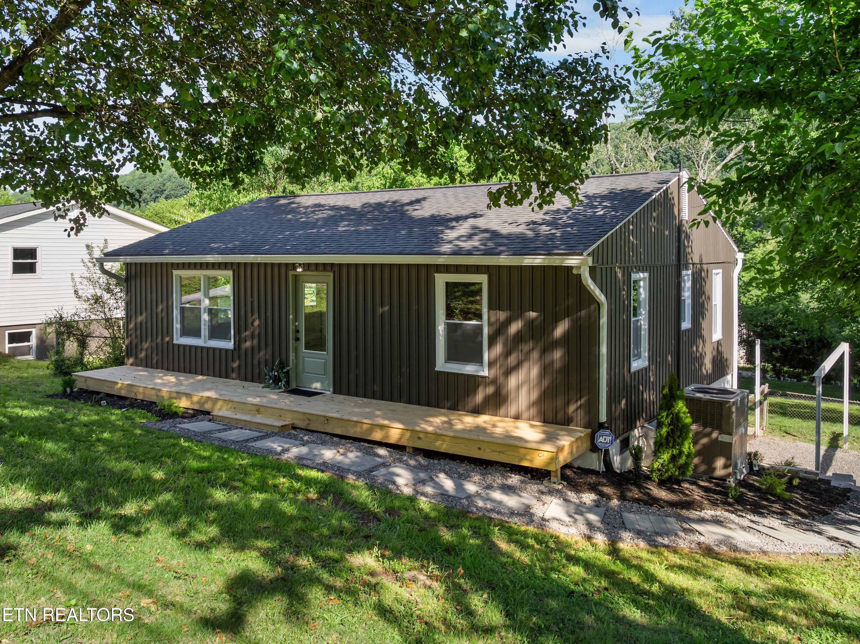 3100 Greenway Drive Knoxville TN 37918