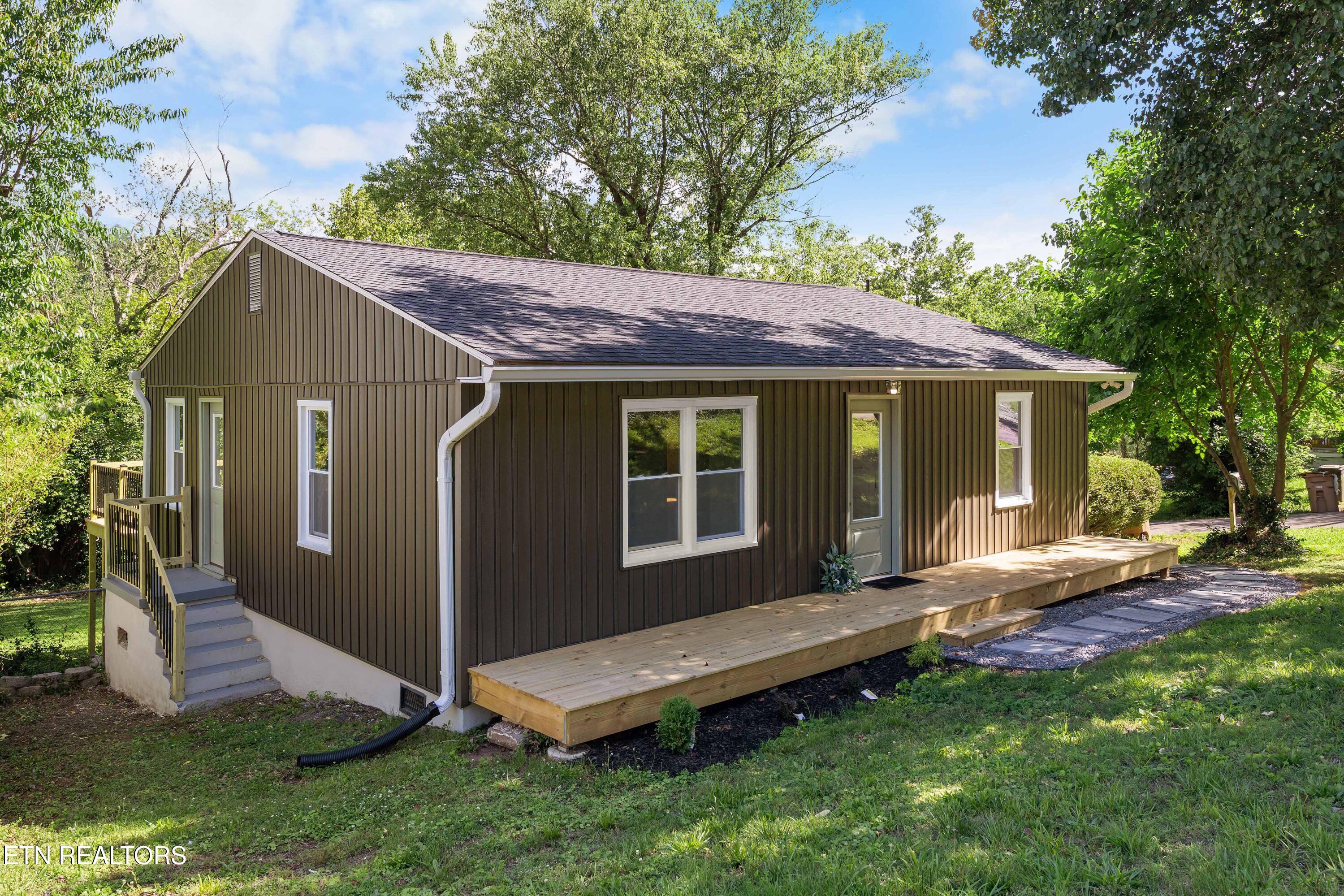 3100 Greenway Drive Knoxville TN 37918