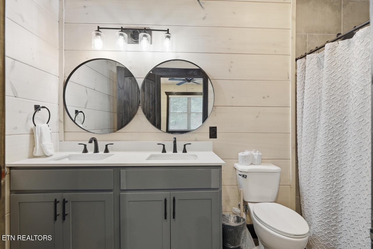 3032 Ridgetop Resort Way Pigeon Forge TN 37863