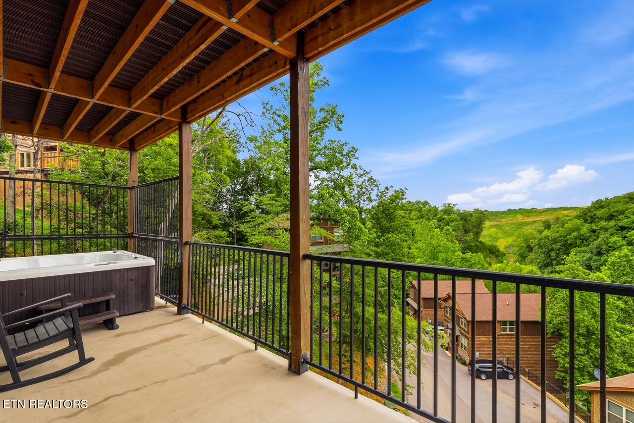 3032 Ridgetop Resort Way Pigeon Forge TN 37863