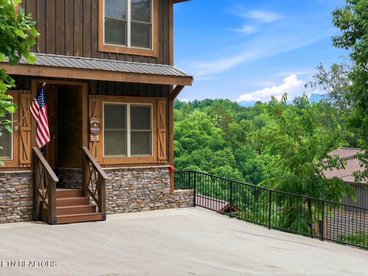 3032 Ridgetop Resort Way Pigeon Forge TN 37863