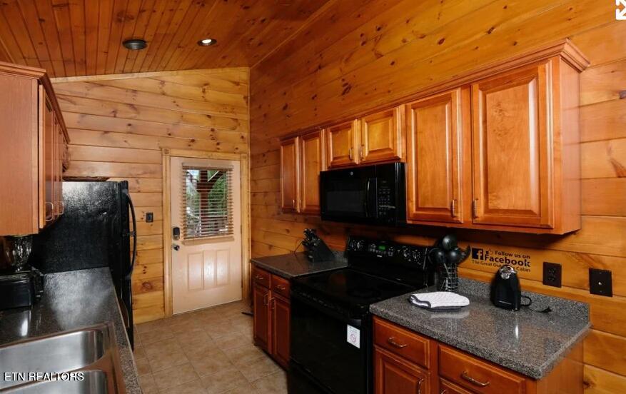 832 Great Smoky Way Gatlinburg TN 37738