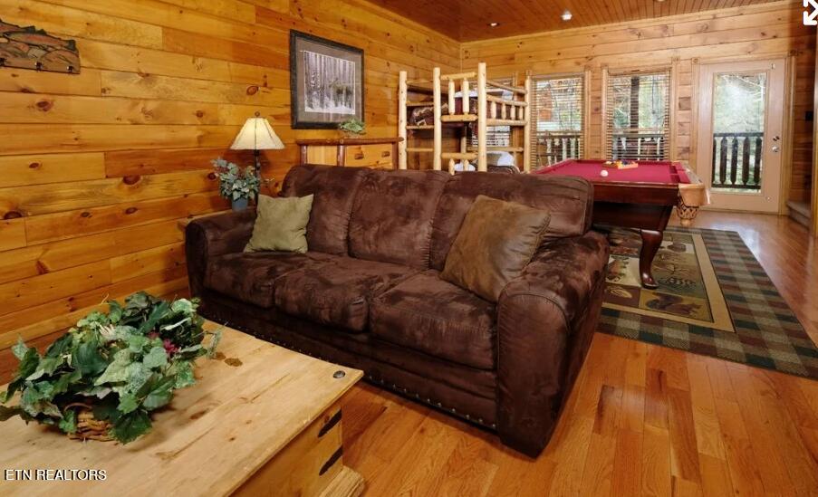 832 Great Smoky Way Gatlinburg TN 37738